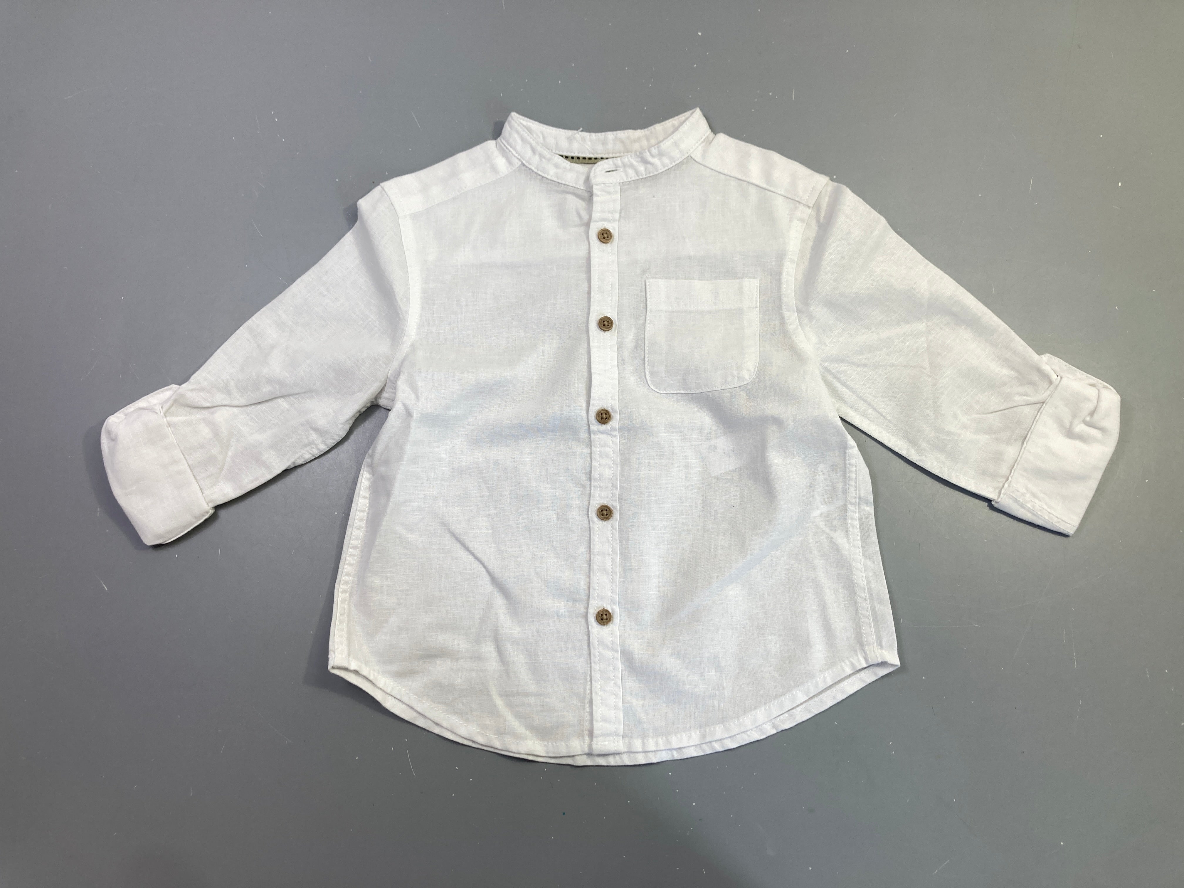 Chemise m.l blanche col mao poche