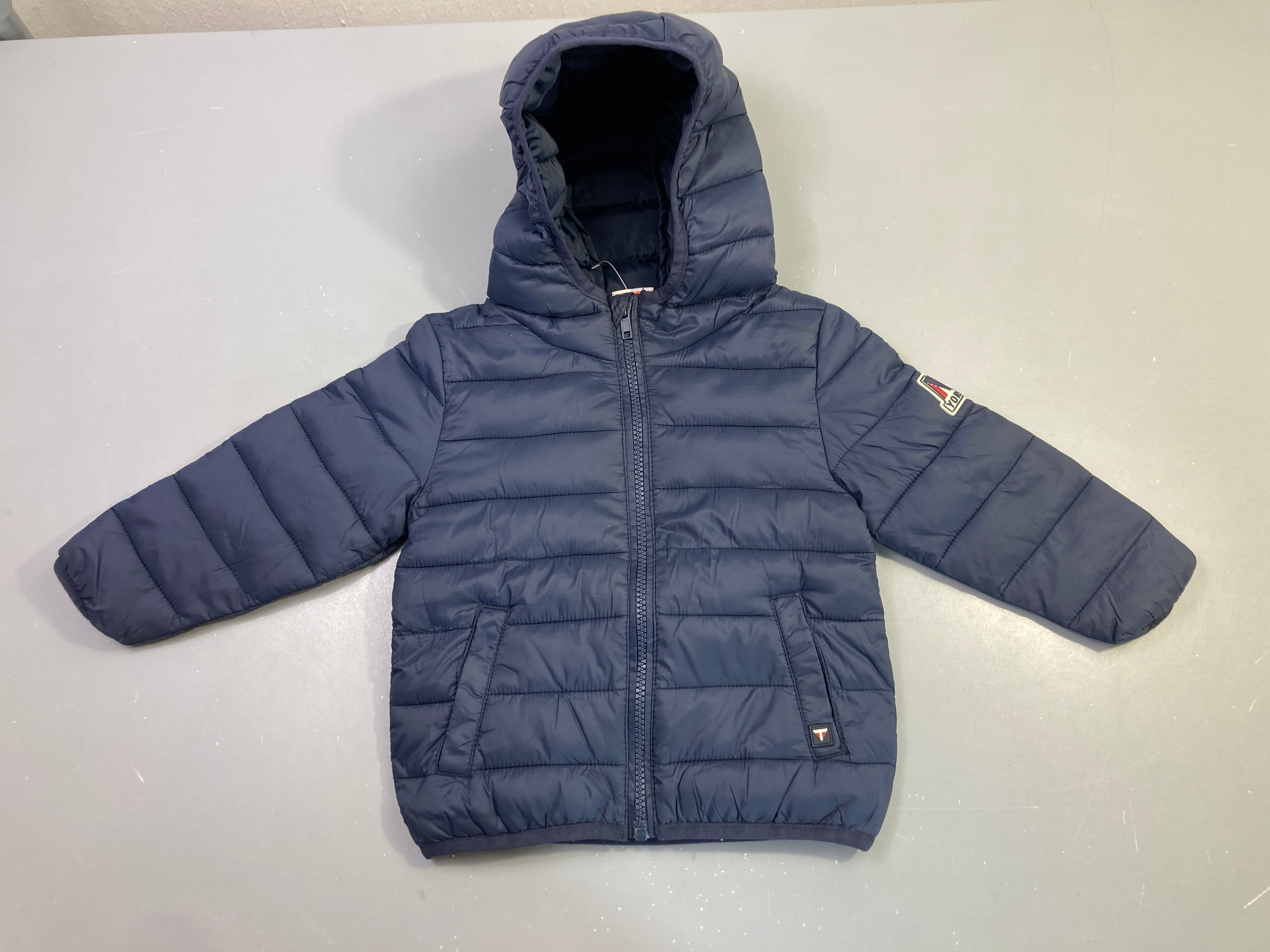 Doudoune light zippée bleu marine capuche