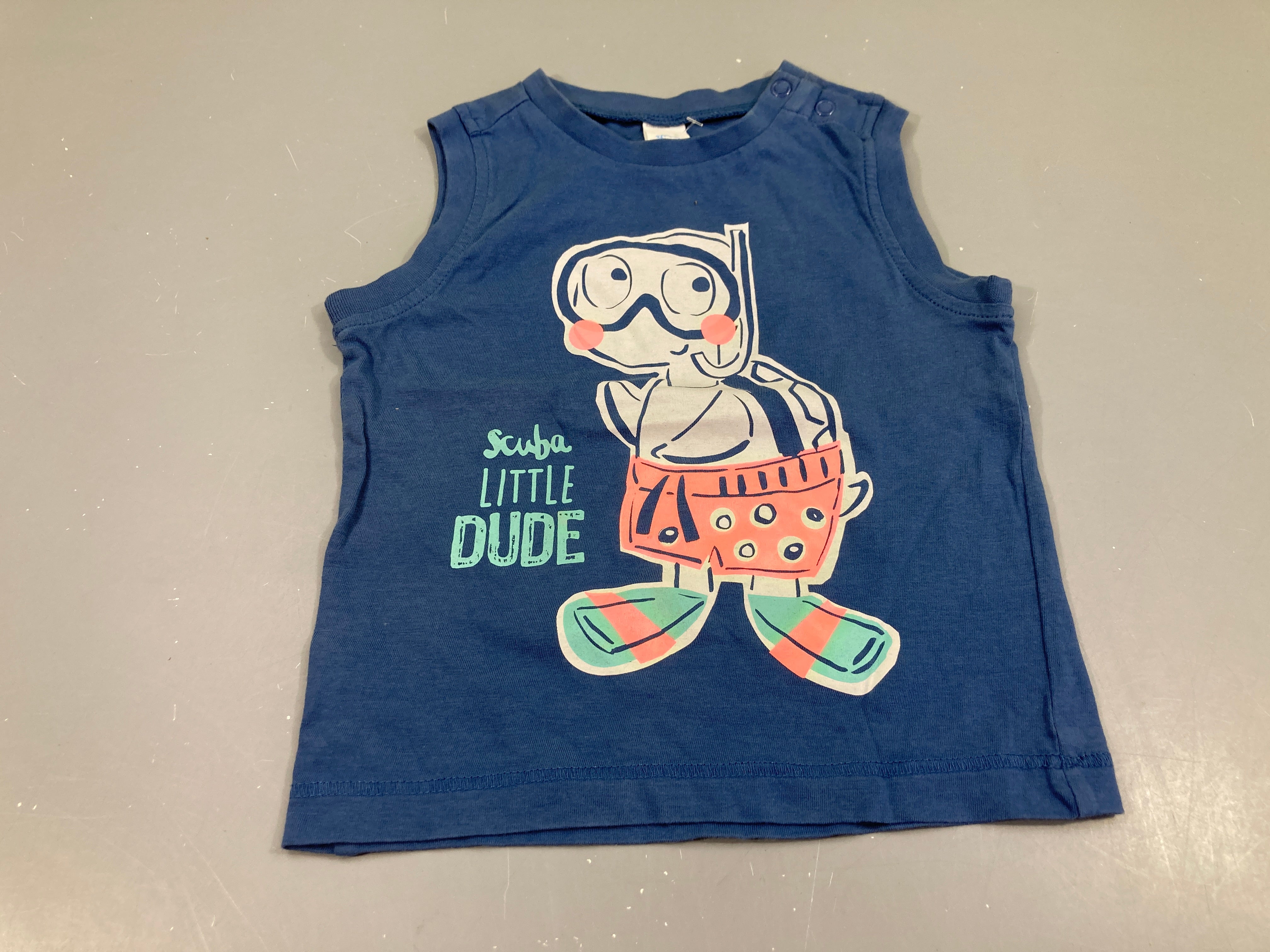 Débardeur bleu masque