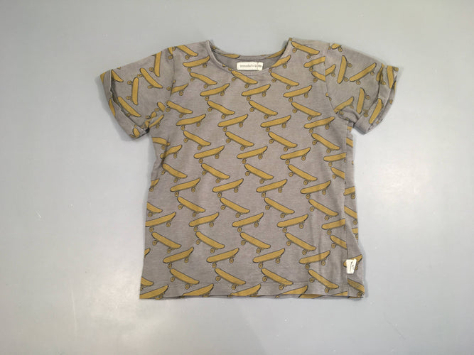 T-shirt m.c taupe rayé skates légèrement bouloché, moins cher chez Petit Kiwi