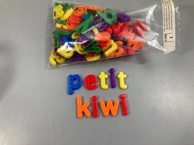 Lot de lettres, alphabet complet, moins cher chez Petit Kiwi
