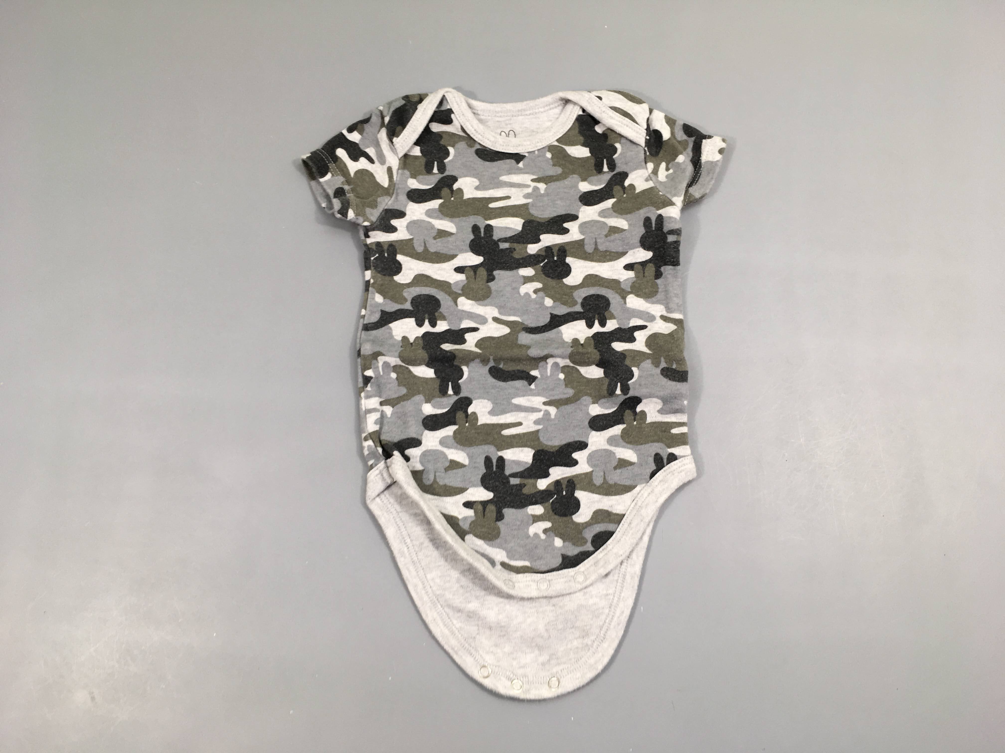 Body m.c gris chiné camouflage Nintje, légèrement bouloché