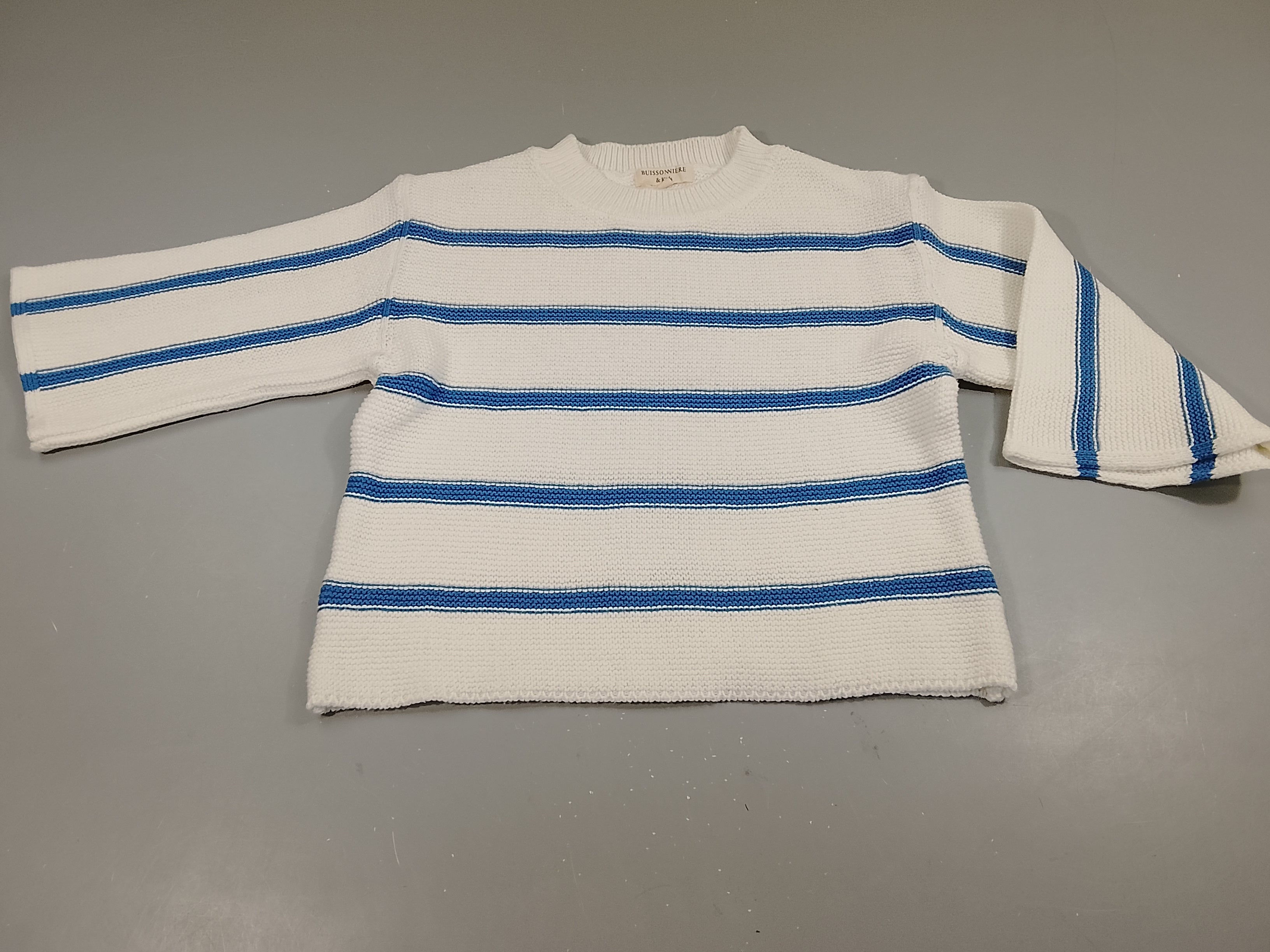 Pull blanc rayures bleues