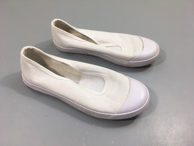 Sandales de gym blanches 33, moins cher chez Petit Kiwi
