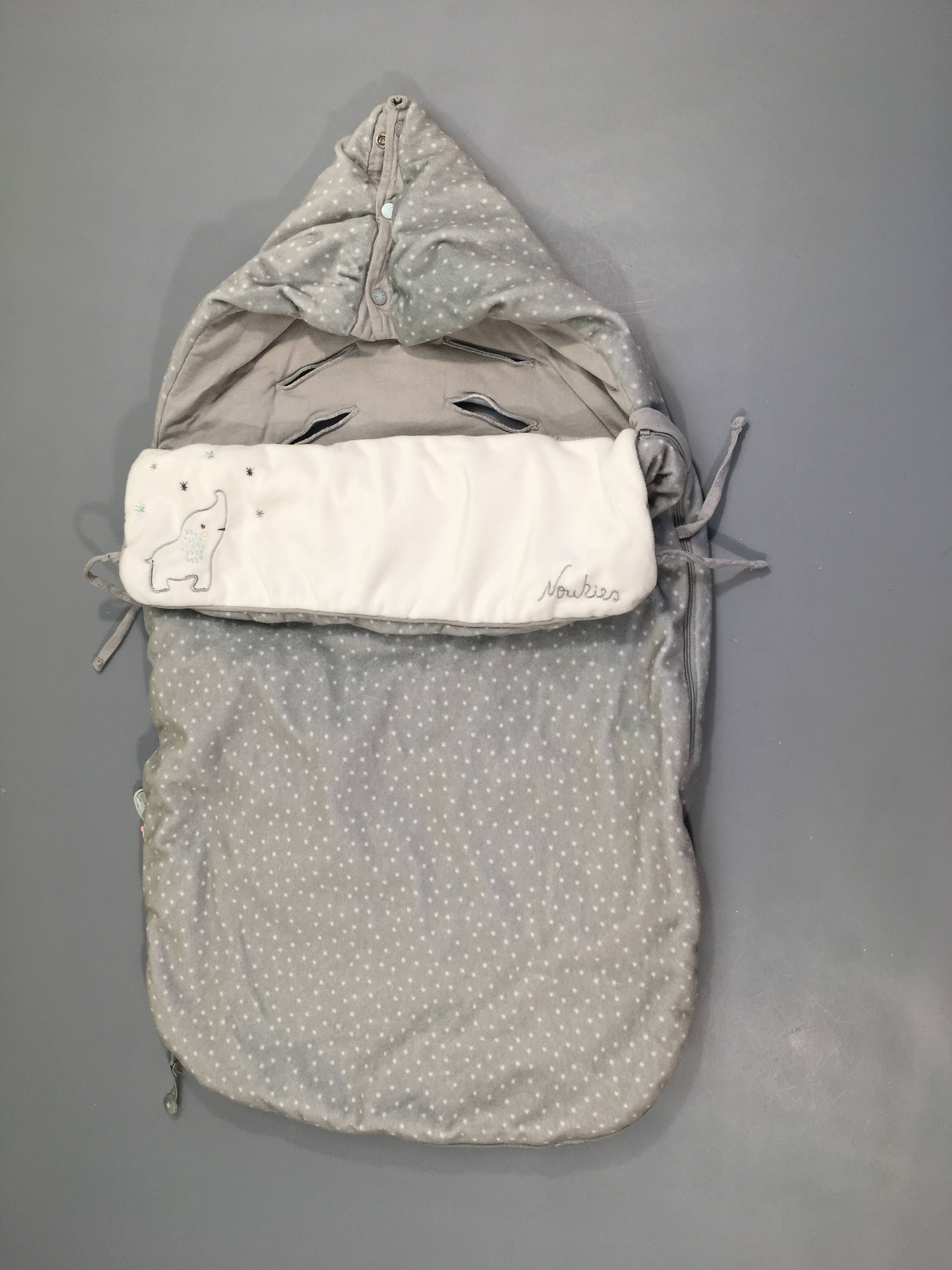 Nid d'ange en Veloudoux gris - Anna & Milo