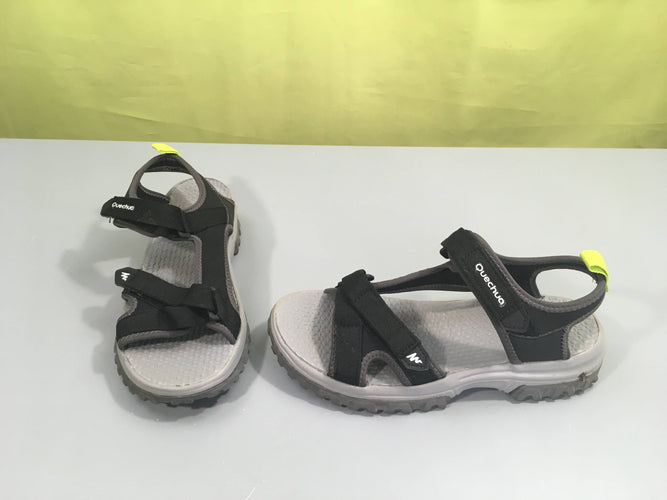 Sandales de randonnée noireTaille estimée, moins cher chez Petit Kiwi