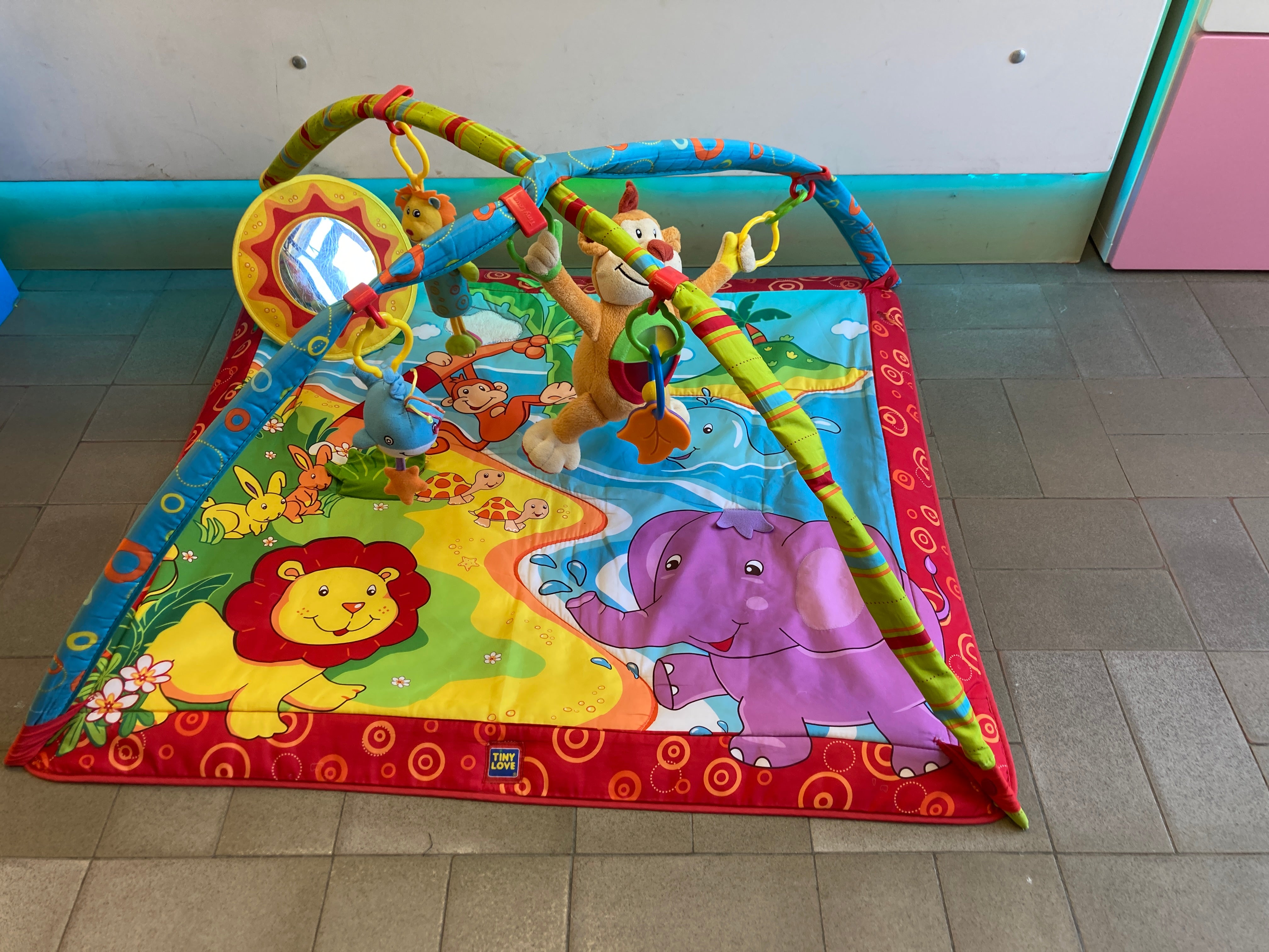 Tapis d'éveil Tiny Love Gymini Monkey (Petit coussin non inclus)
