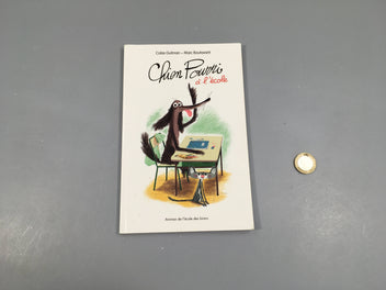 Chien Pourri à l'école