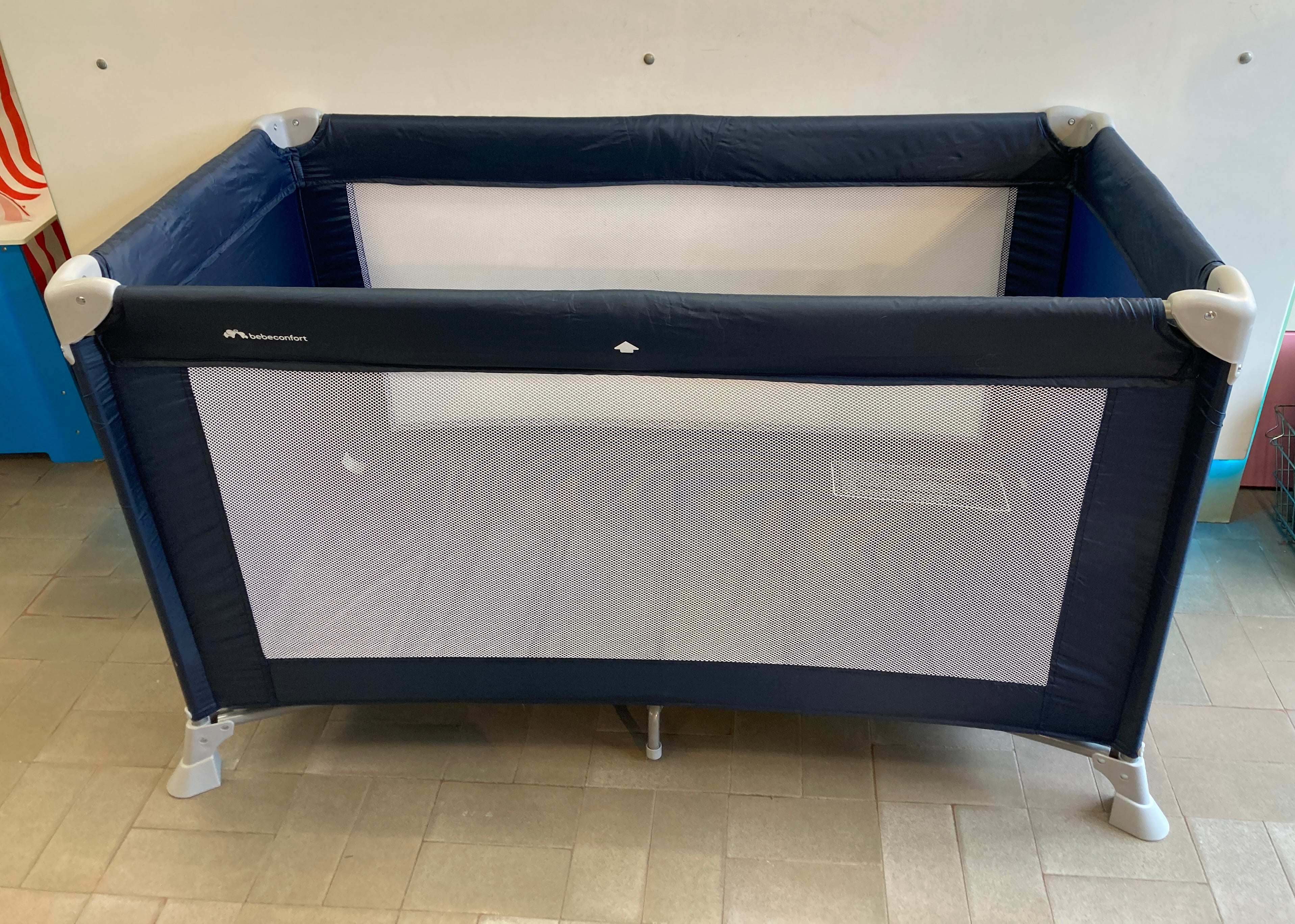 Etat neuf- Soft Dreams, Lit Parapluie bleu foncé Bébé 0-3 ans (0-15 kg)