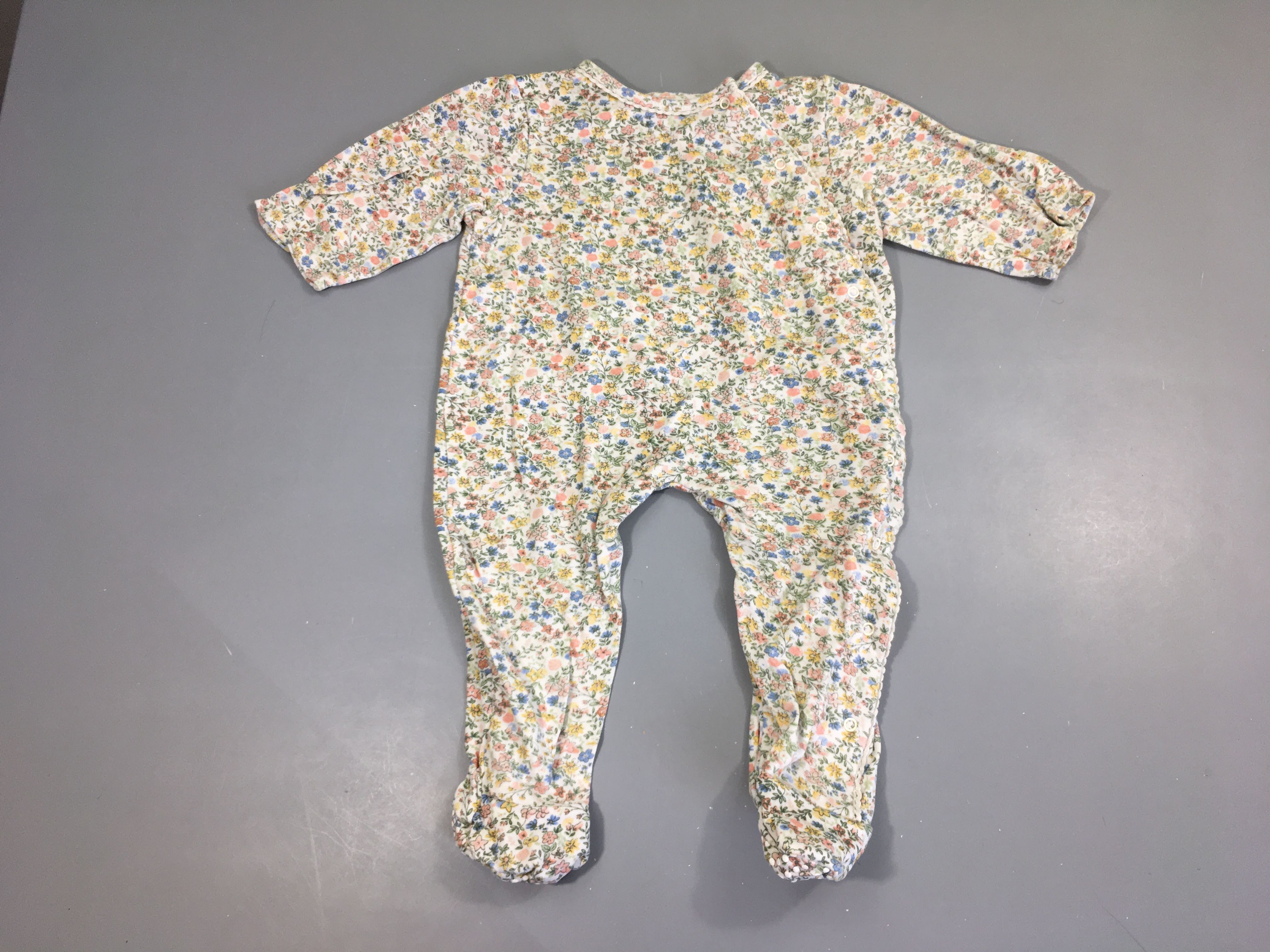 Pyjama jersey blanc fleuri vert bleu jaune