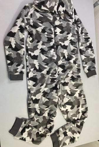 Surpyjama gris camouflage capuche, moins cher chez Petit Kiwi