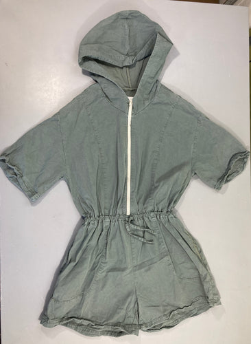 Combishort toile kaki à capuche, moins cher chez Petit Kiwi