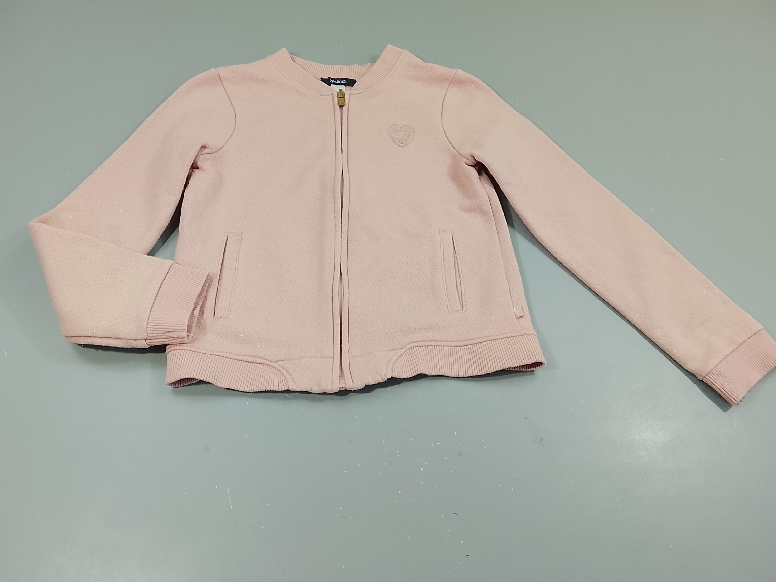Sweat zippé rose texturé à pois pailleté , coeur 