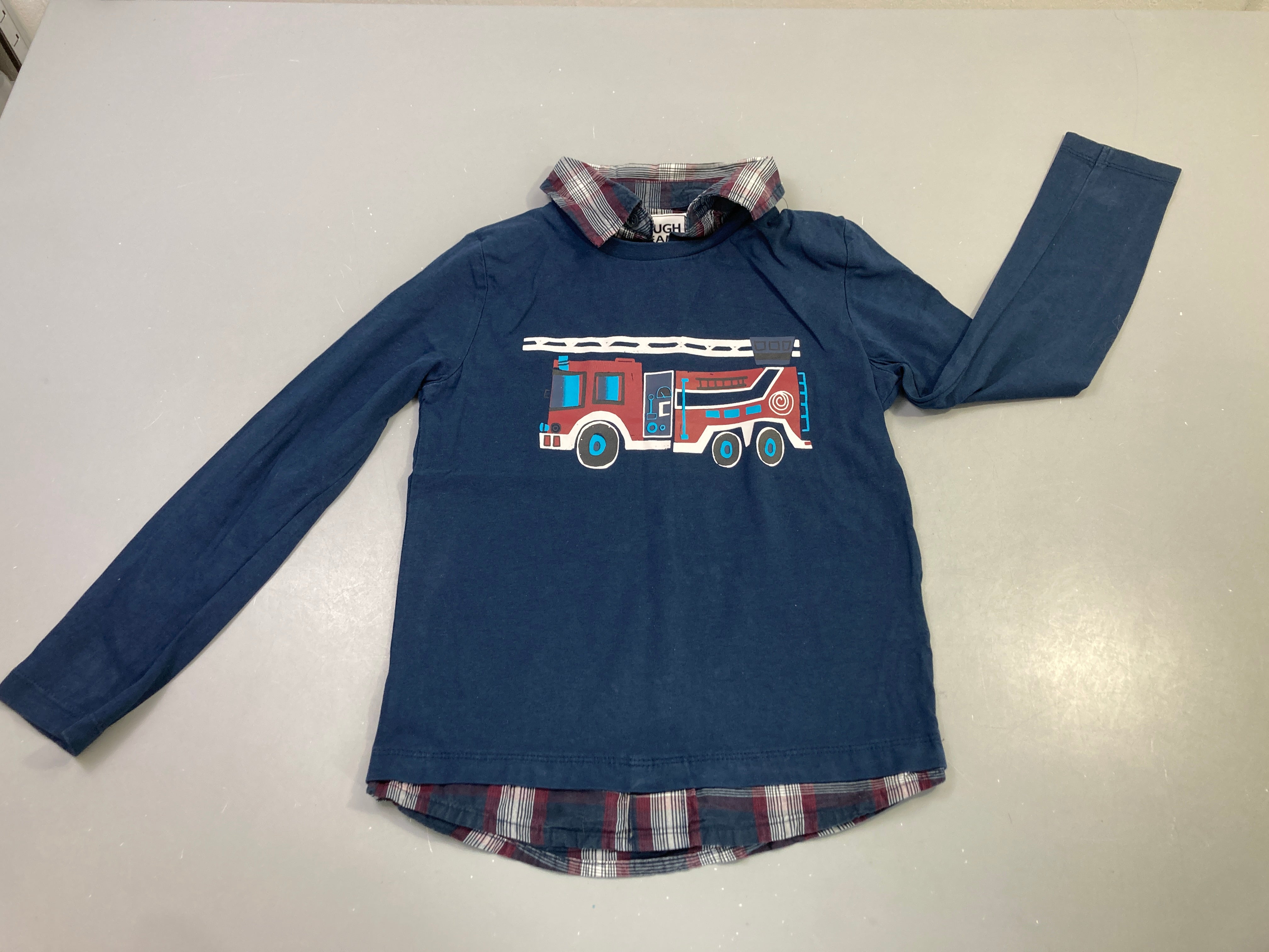 T-shirt m.l bleu marine col chemise camion pompier