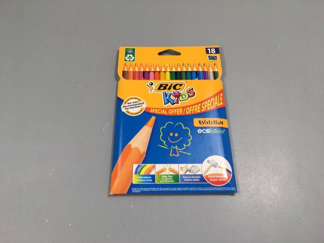 NEUF 18 crayons de couleurs evolution BIC, moins cher chez Petit Kiwi
