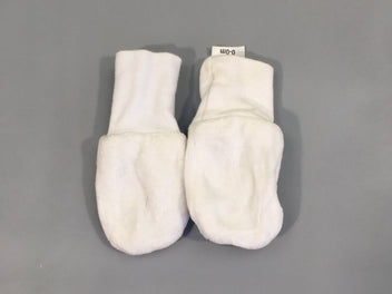 Moufles de naissance velours blanc