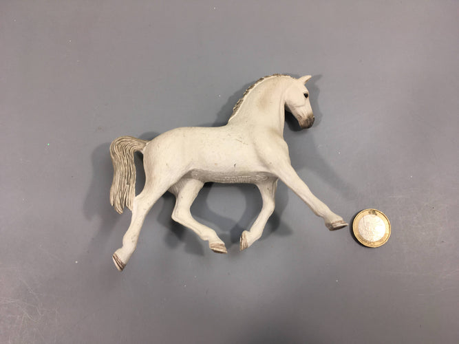 Figurine cheval blanc Schleich, moins cher chez Petit Kiwi