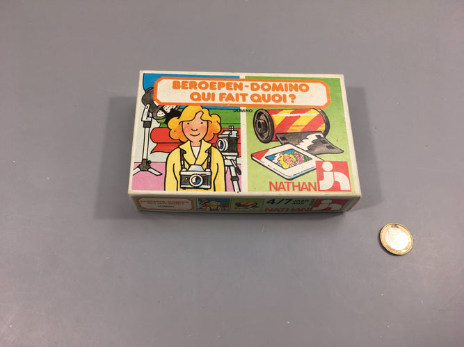 Complet Domino Qui fait quoi?, moins cher chez Petit Kiwi