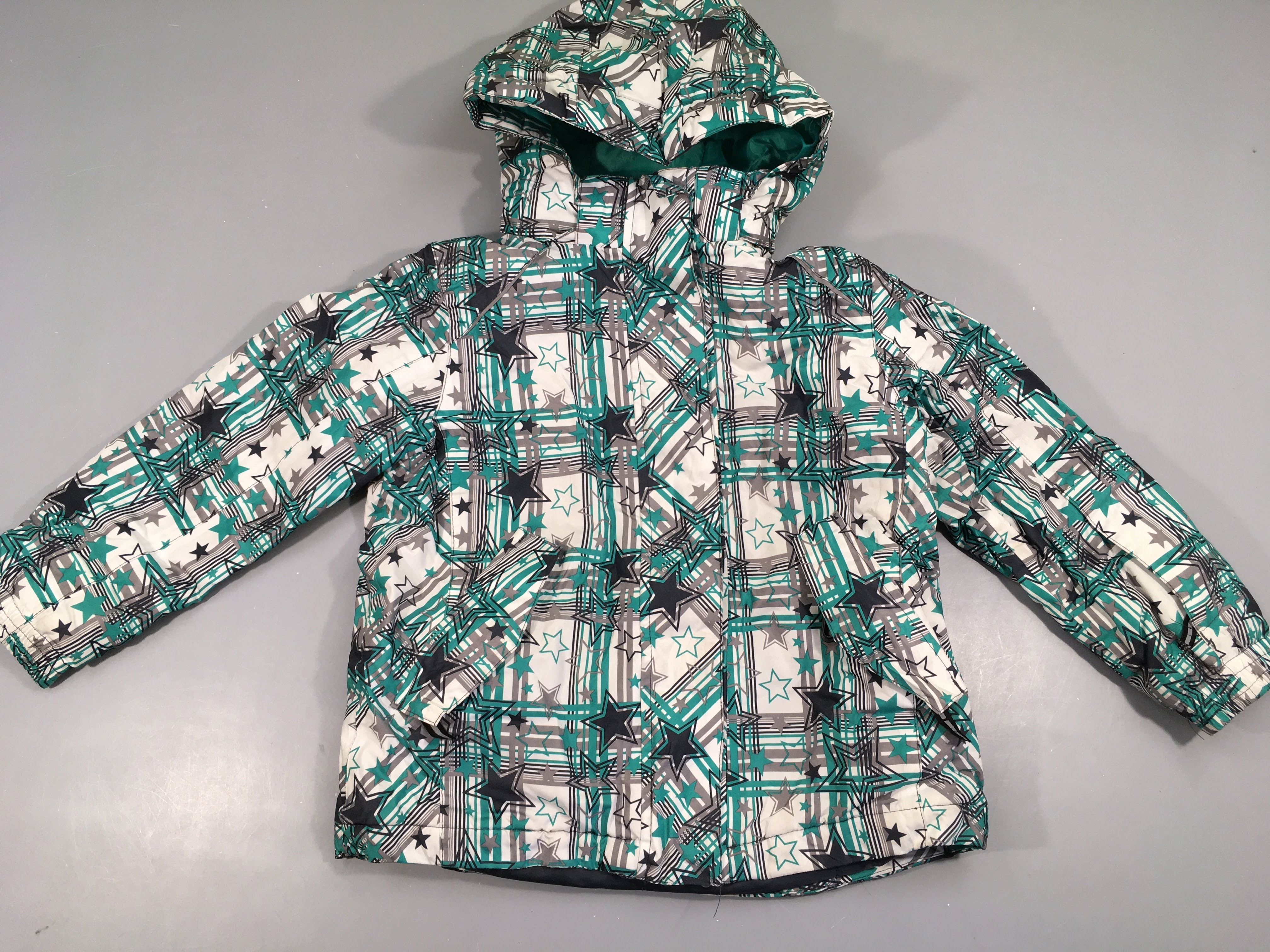 Veste de ski blanche motifs vert étoiles Crivit