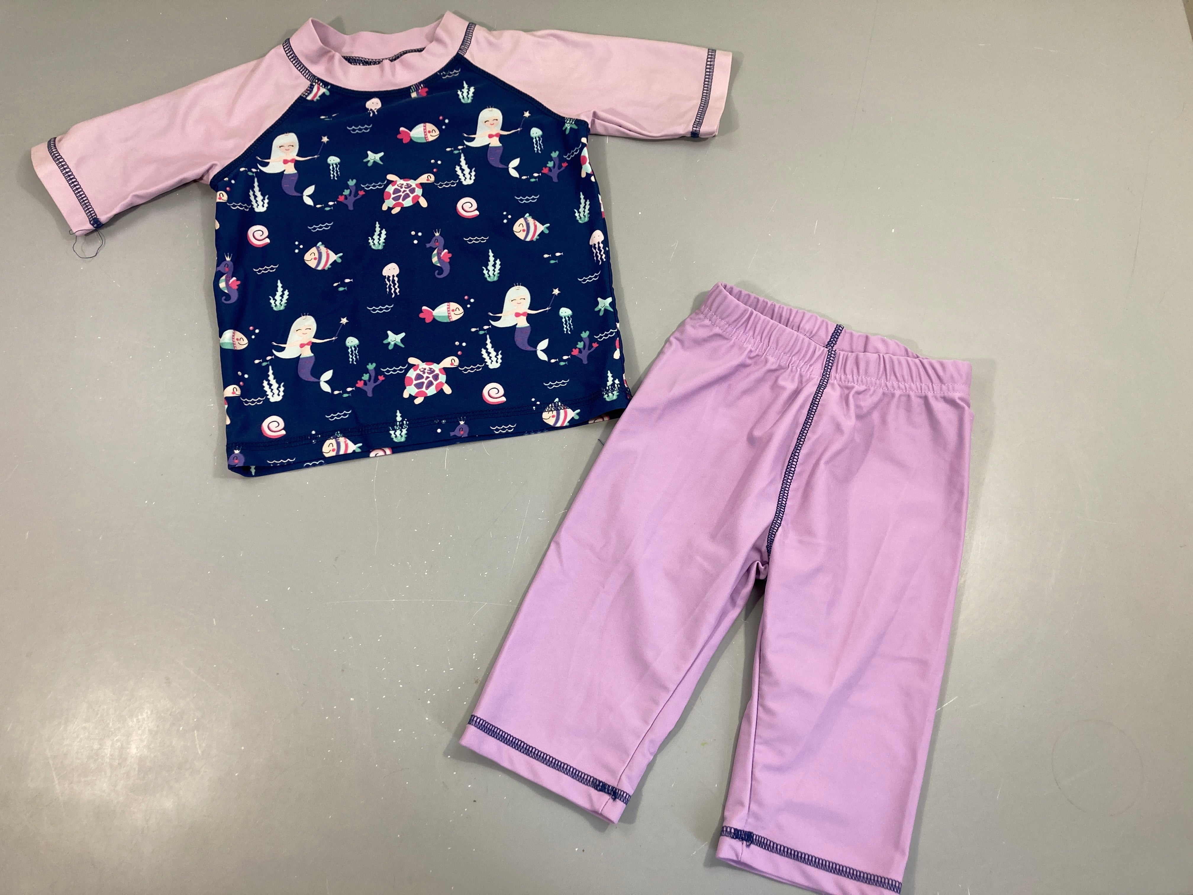 T-shirt m.c anti-uv bleu motifs mer + Legging