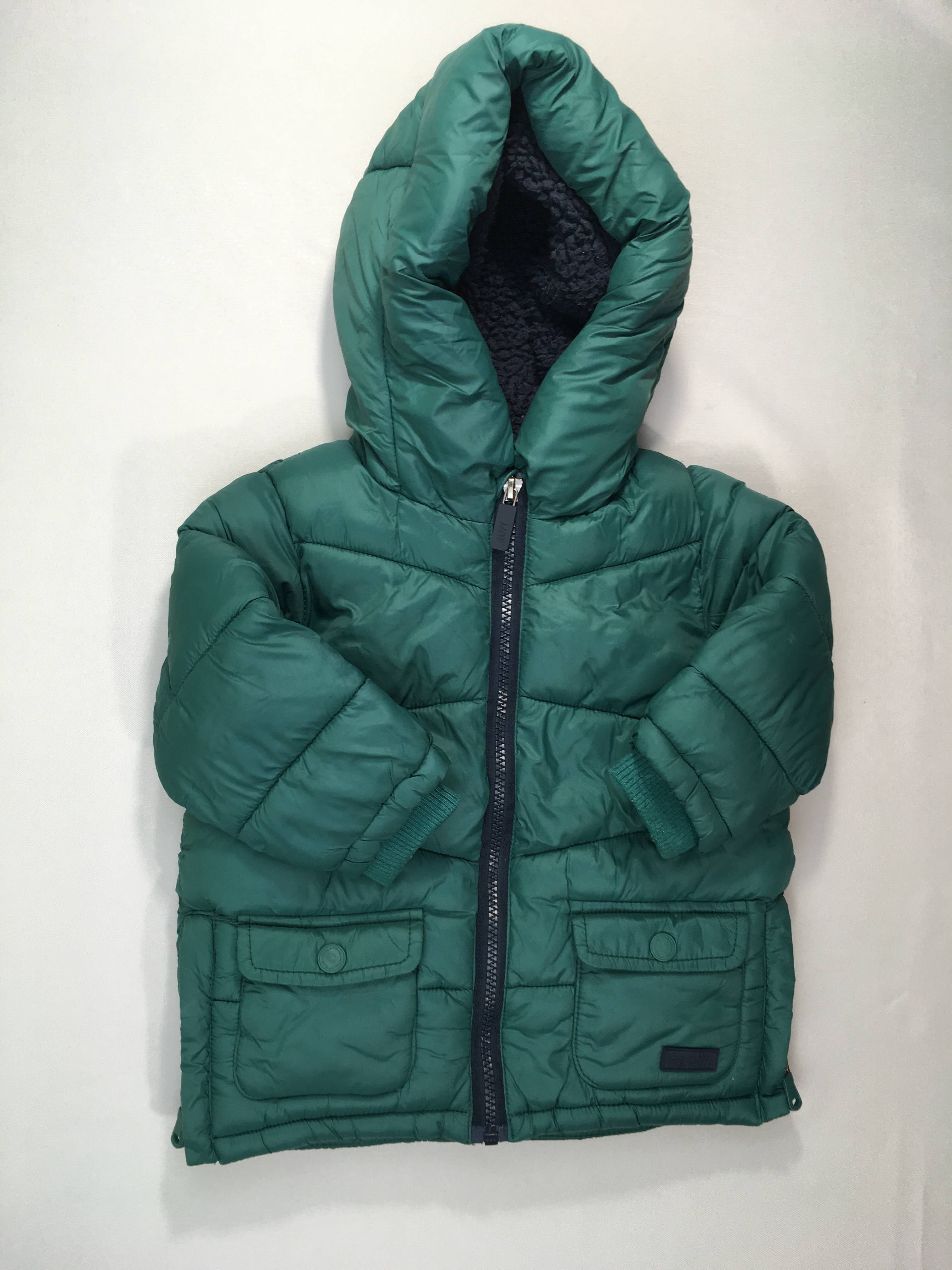 Doudoune verte à capuche doublée peluche