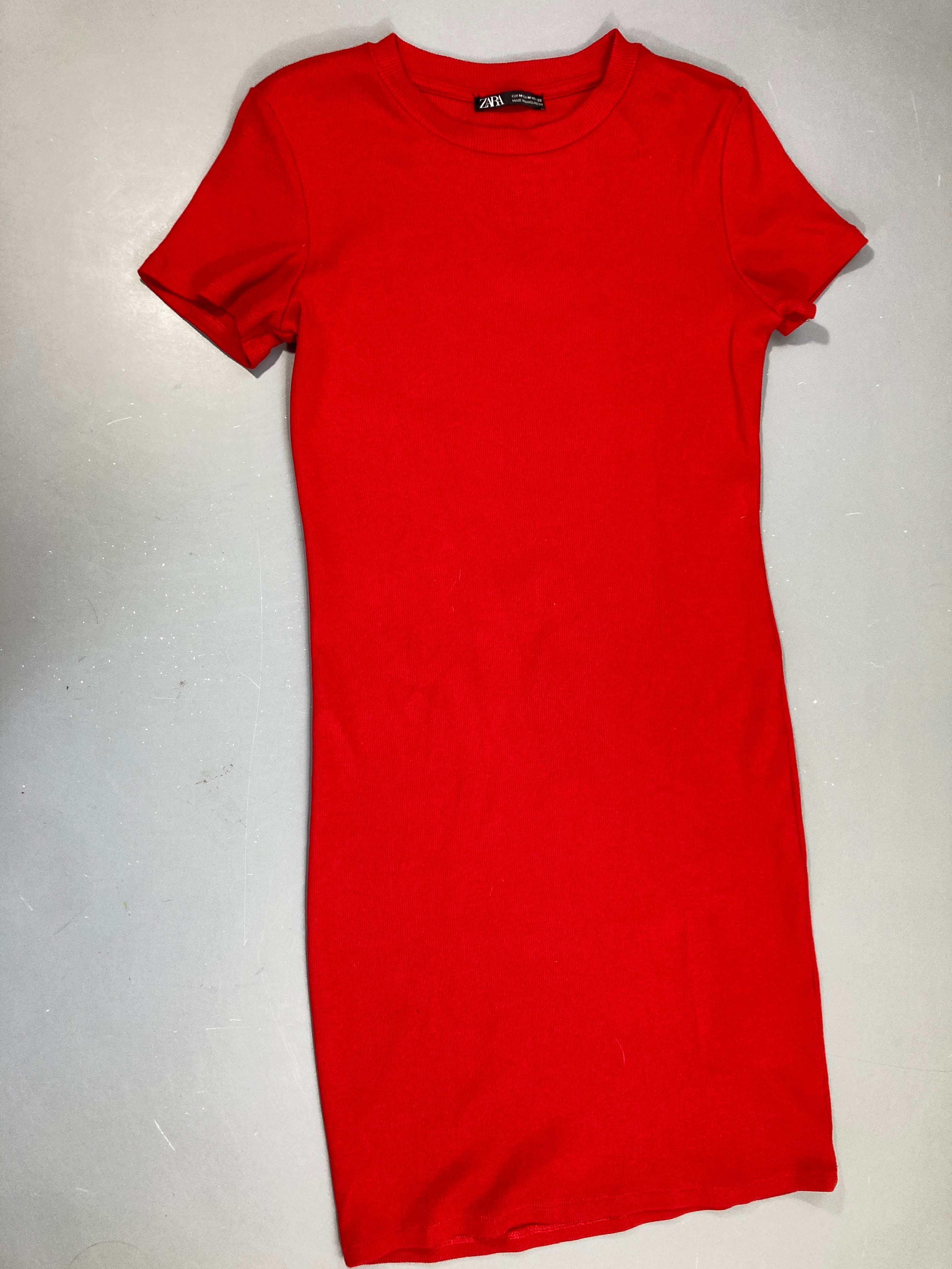 Robe tube m.c rouge côtelé fin