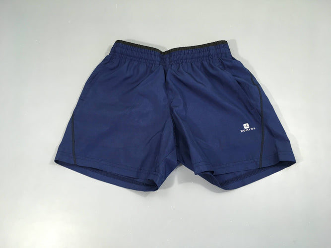Short de sport bleu foncé Domyos, moins cher chez Petit Kiwi