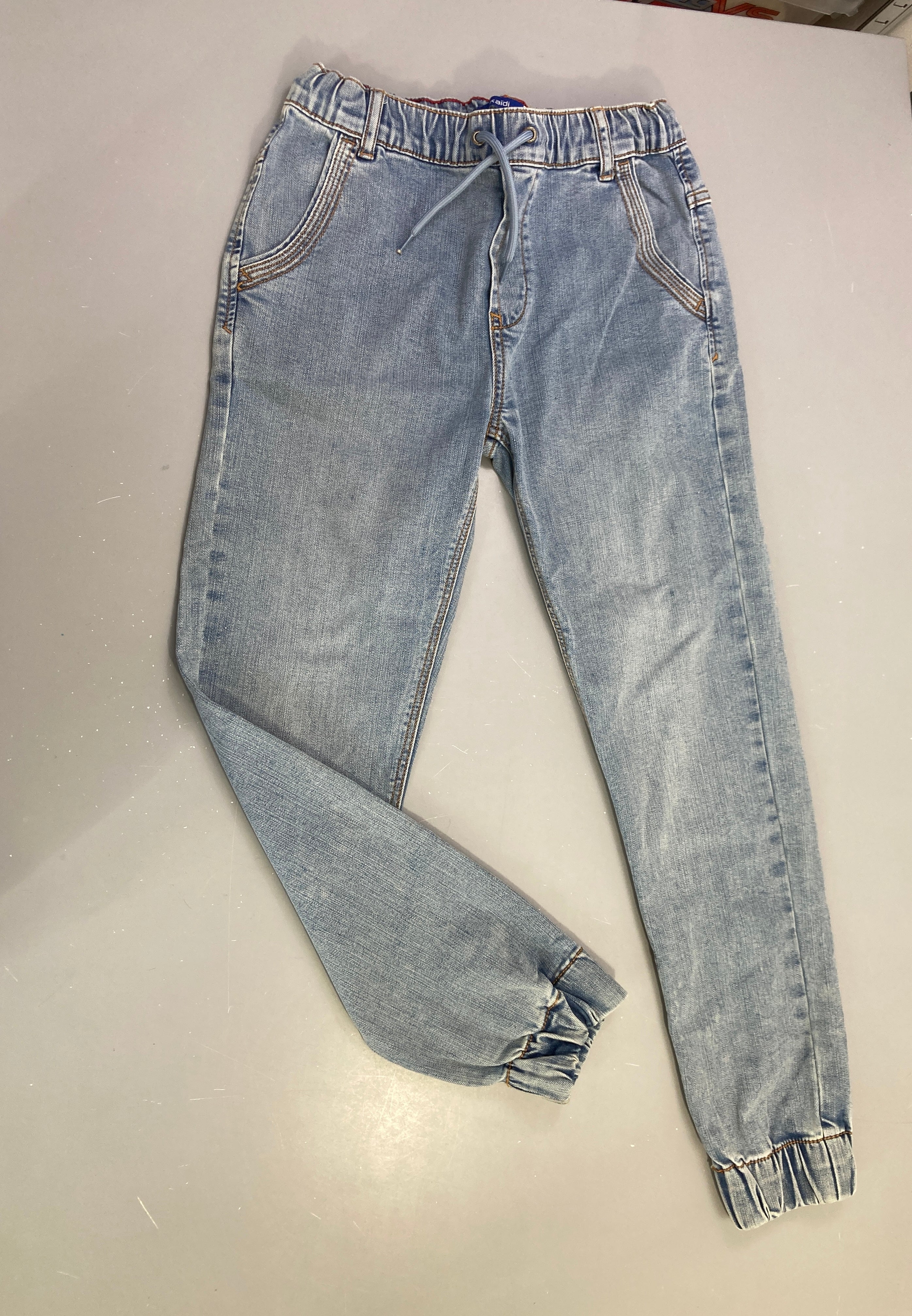 Jean jogger bleu clair délavé