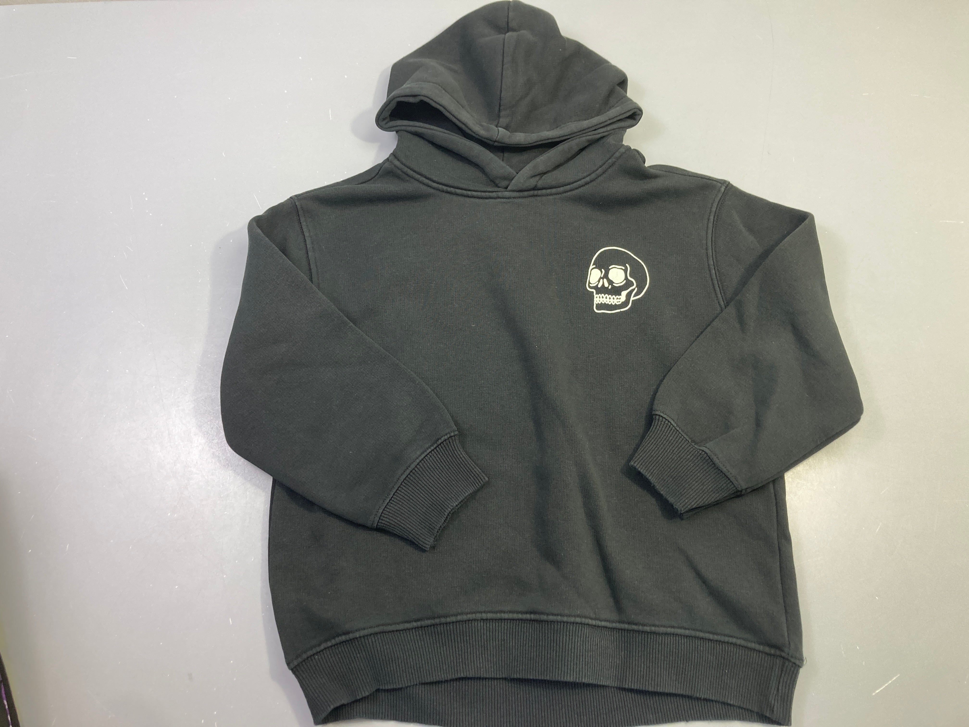 Sweat à capuche noir tête de mort