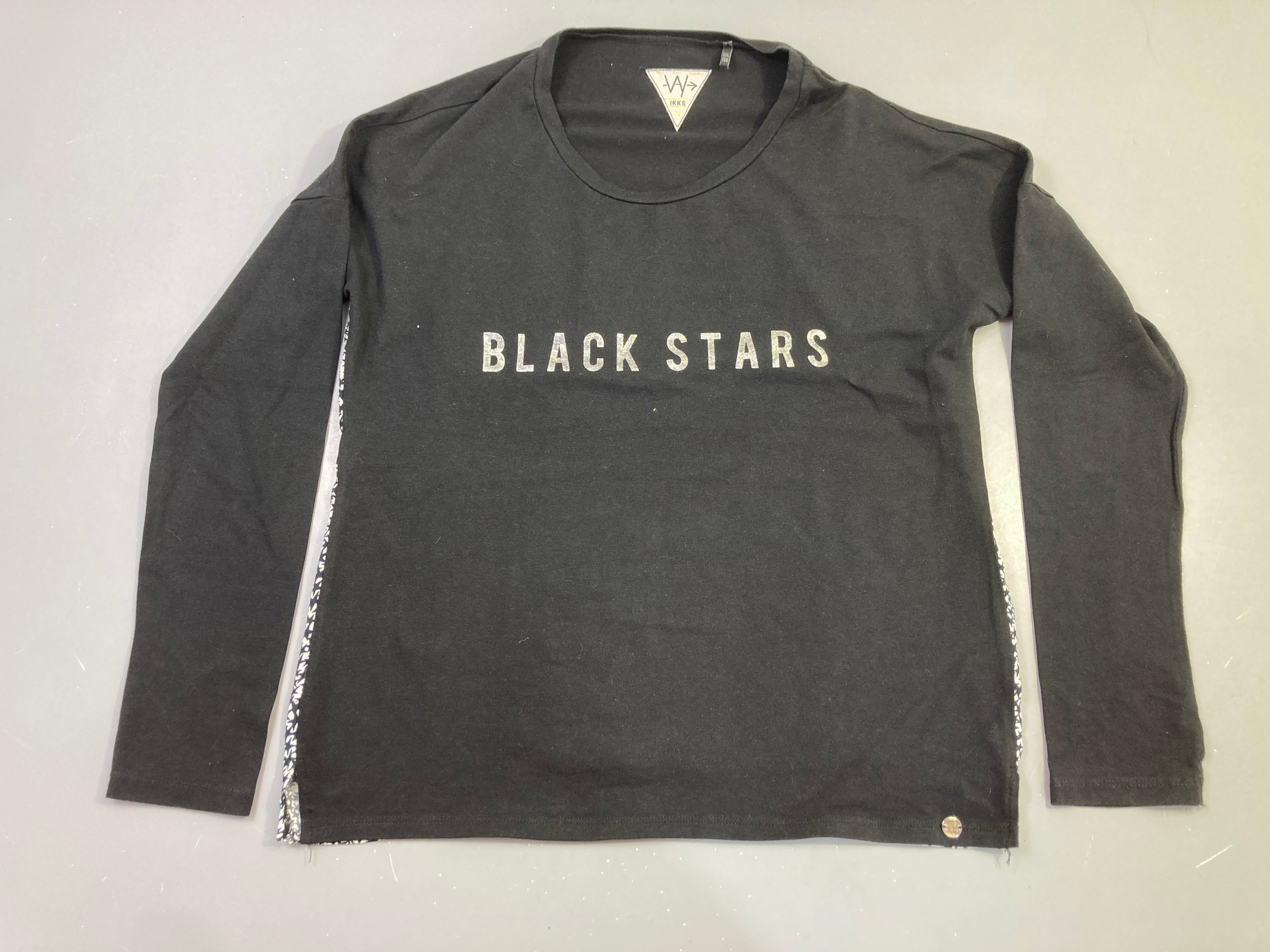 Blouse bi-matière ml noire Black Stars dos écru étoilé noir