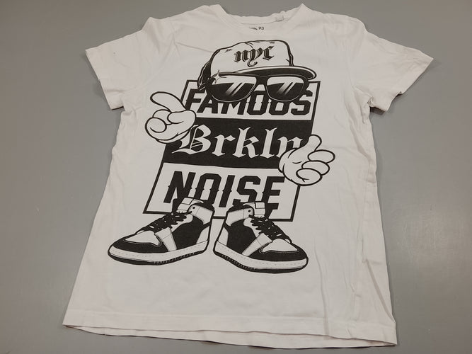 T-shirt m.c blanc  motifs noir et blanc personnage à lunette et casquette  "Famous brkly noise", moins cher chez Petit Kiwi