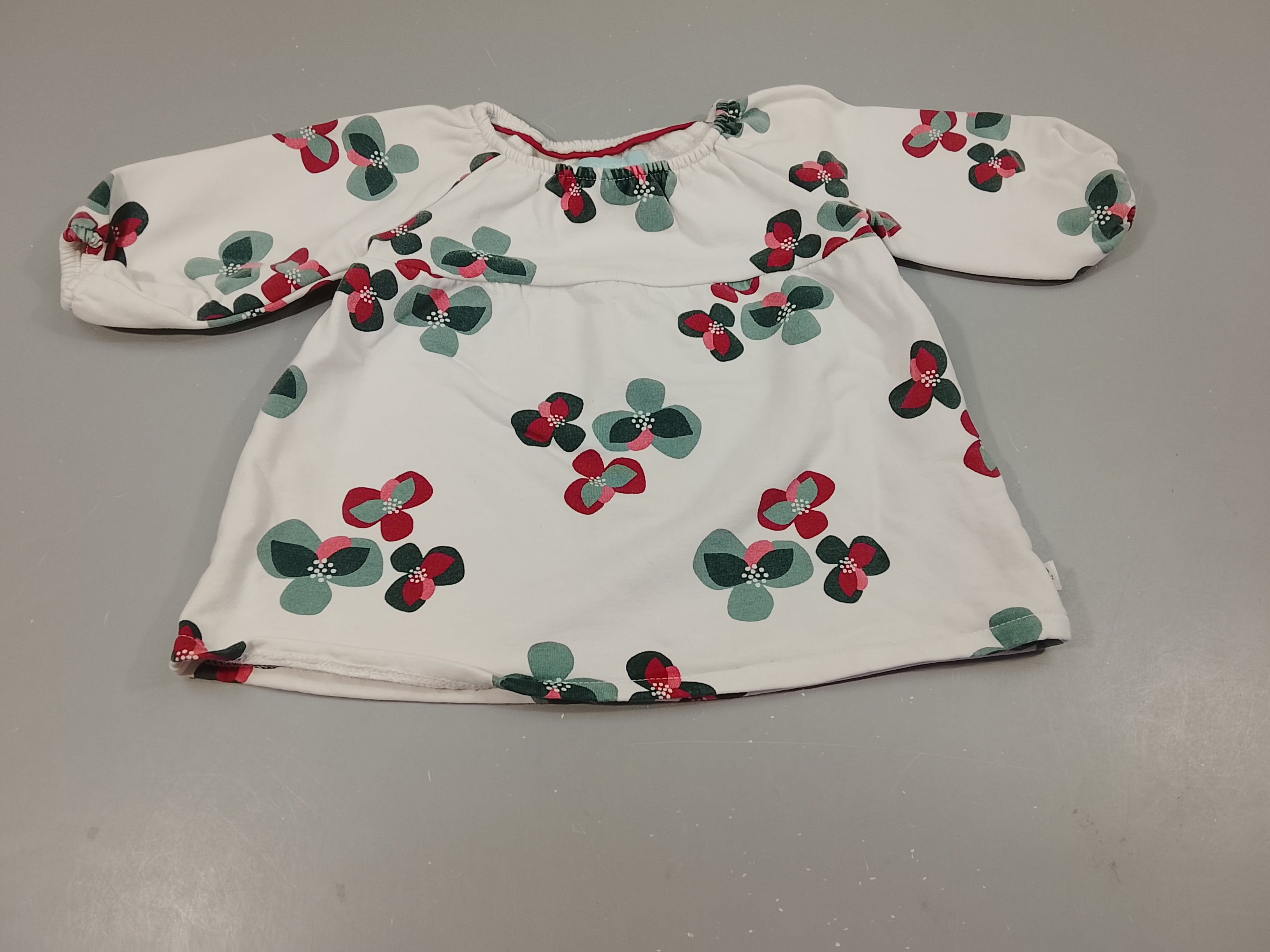 Sweat m.l écrue à fleurs bordeaux et vert