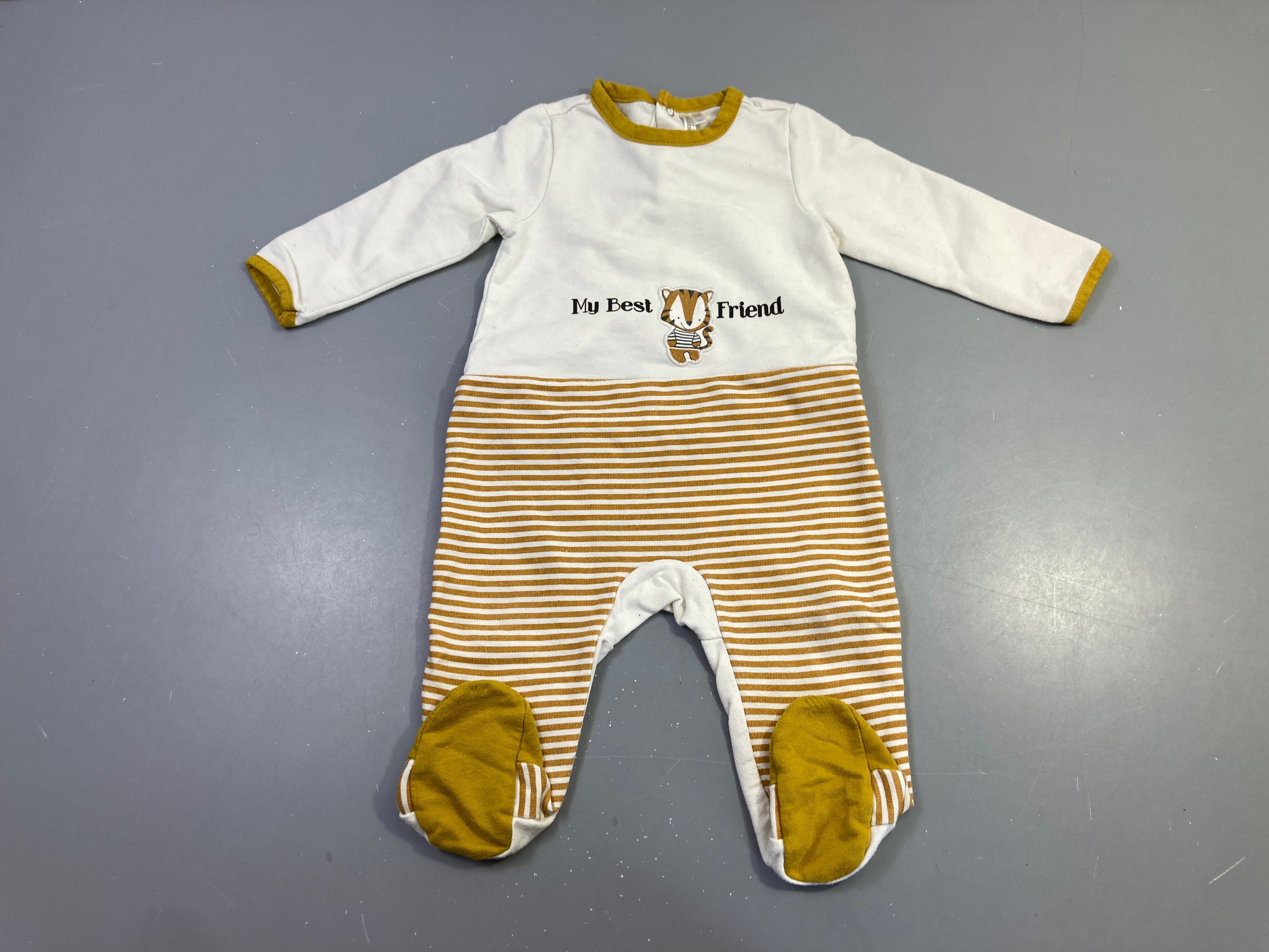 Pyjama molleton écru rayé moutarde imprimé tigre