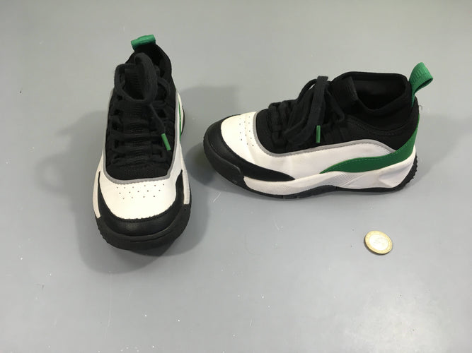 Baskets blanches/vert/noir lacets, 29, moins cher chez Petit Kiwi