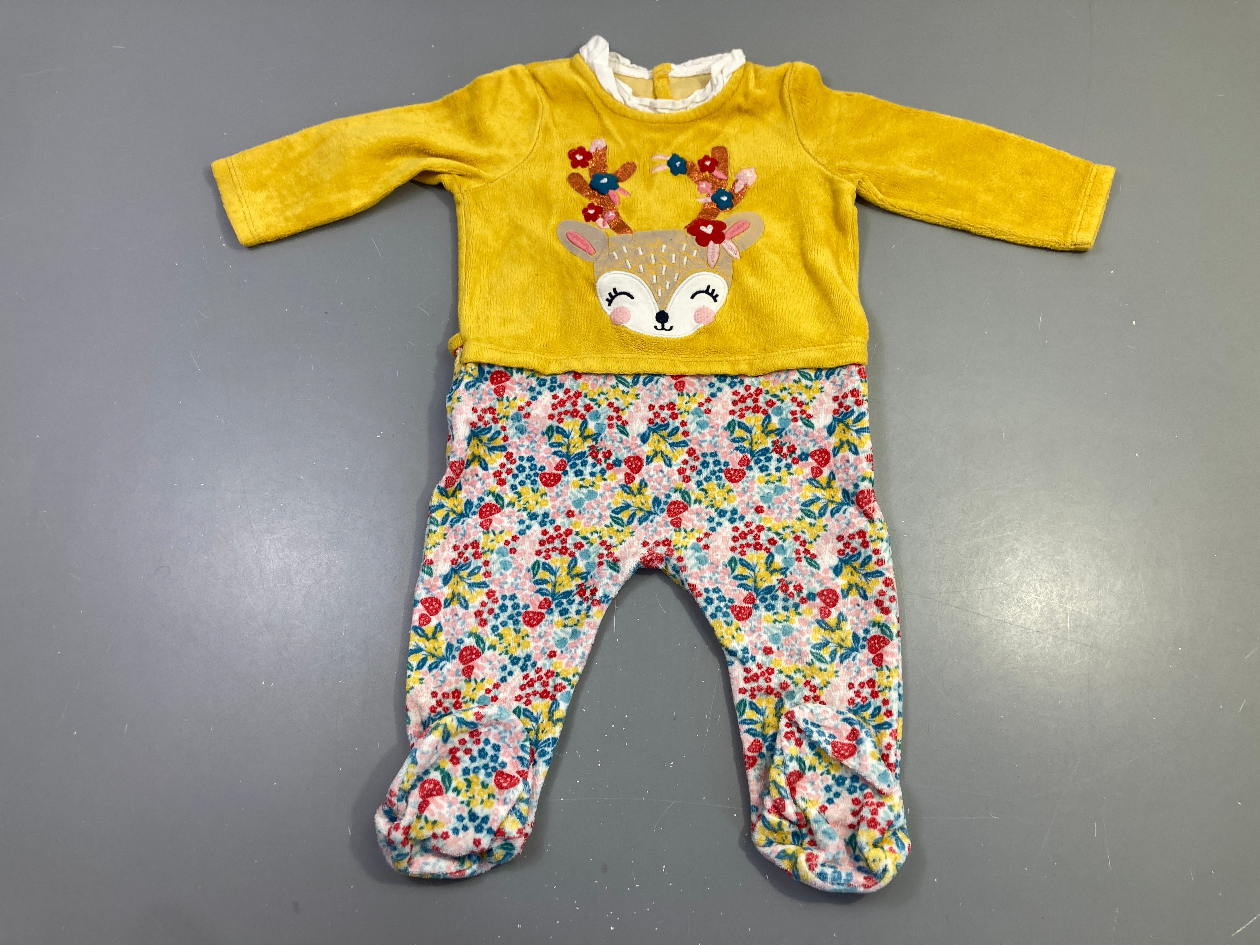 Pyjama velours moutarde et fleuri imprimé biche
