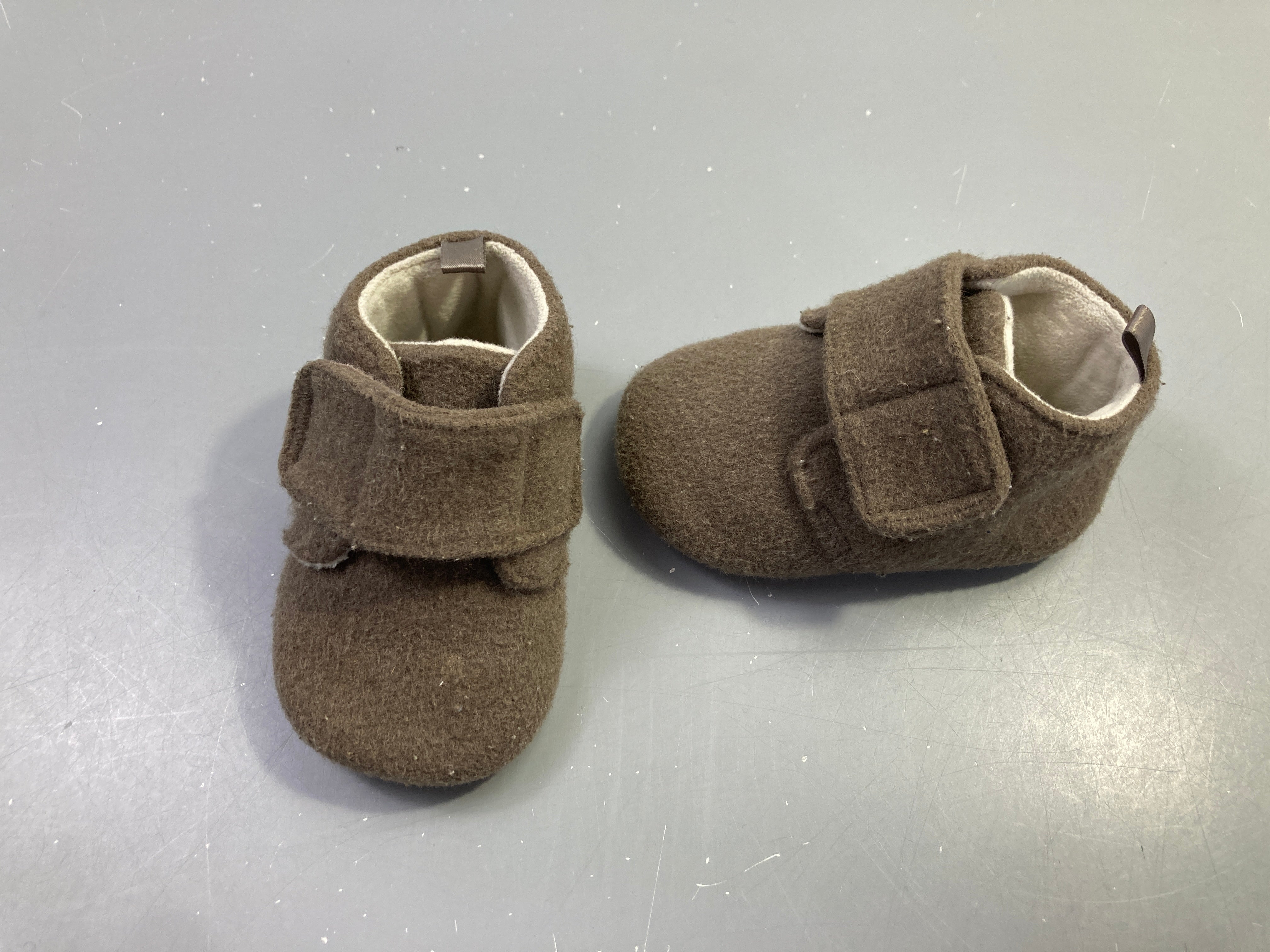 Chaussons marron scratch