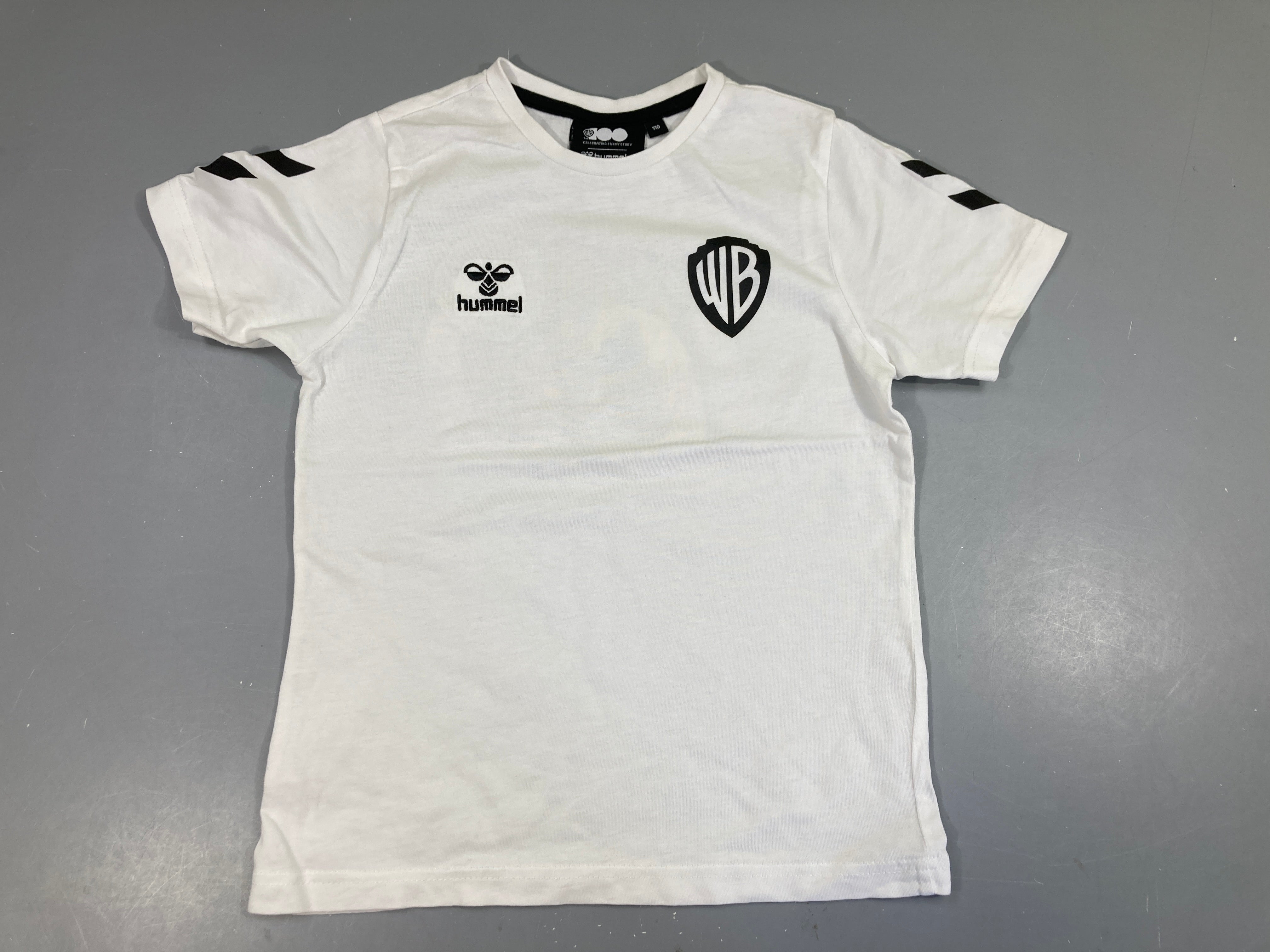 T-shirt m.c blanc WB Hummel