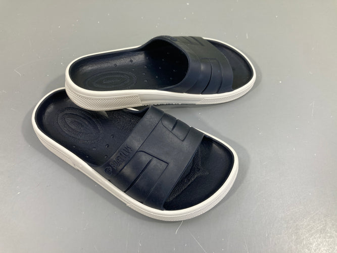 Claquettes bleu foncé Boatilus, moins cher chez Petit Kiwi
