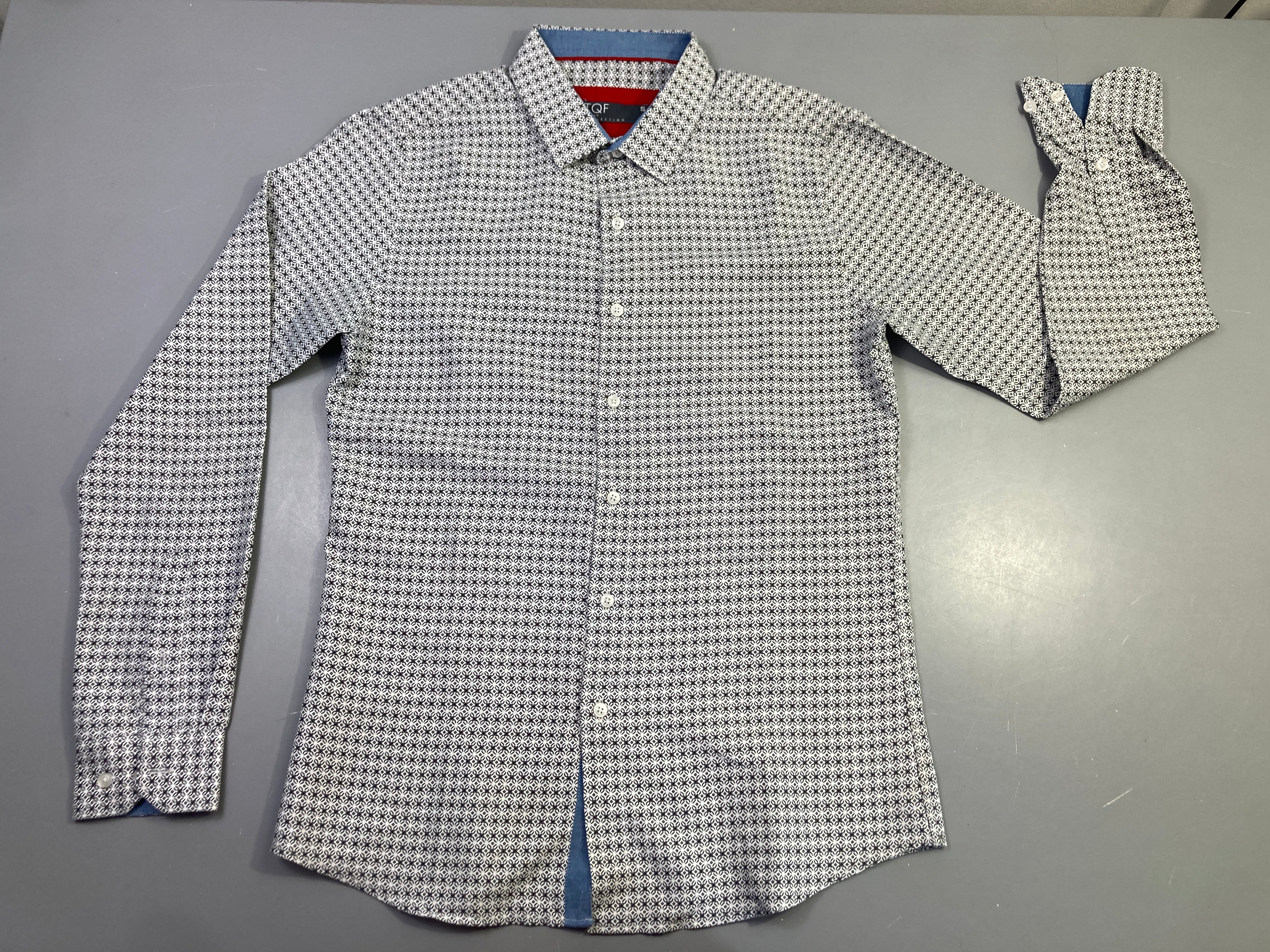 Chemise m.l blanche motifs graphiques marine