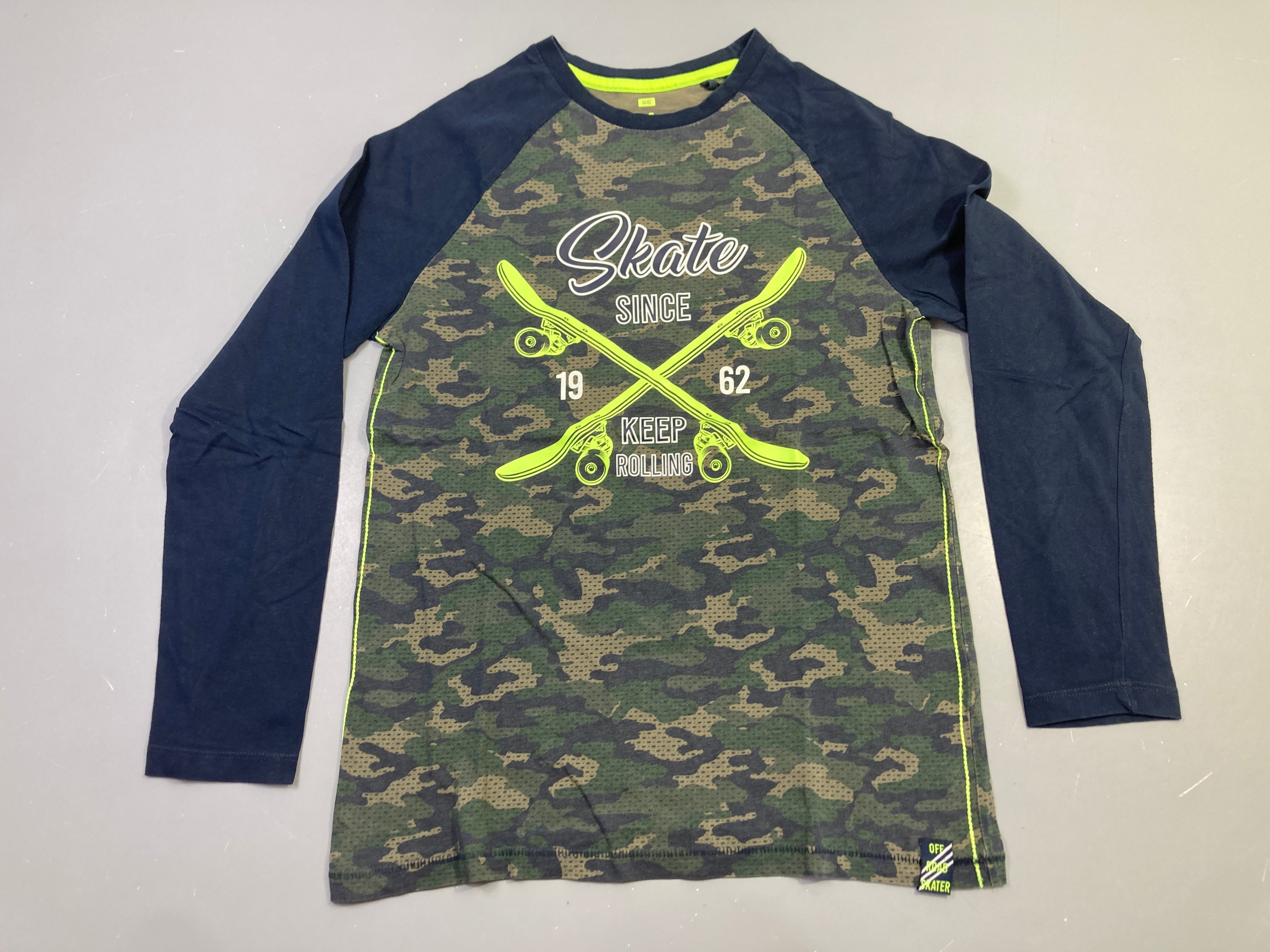 T-shirt m.l camouflage kaki manches marine 