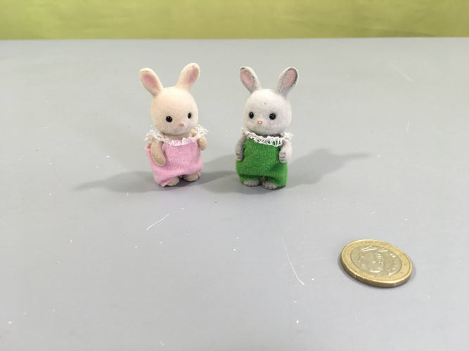 Sylvanian Families, lot de 2 bébés lapins, moins cher chez Petit Kiwi