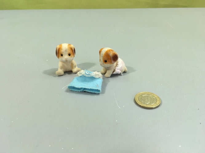 Sylvanian Families, lot de 2 bébés chiens, moins cher chez Petit Kiwi