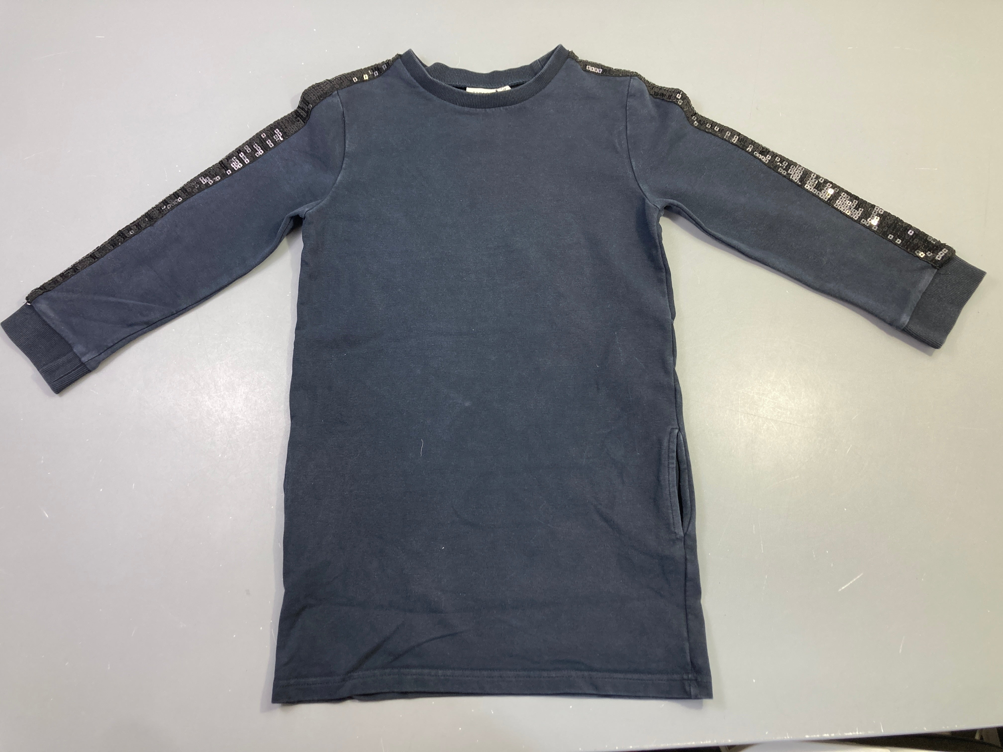 Robe sweat m.l marine bande pailletée épaules