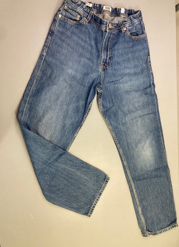 Pantalon jean bleu droit relaxed, moins cher chez Petit Kiwi