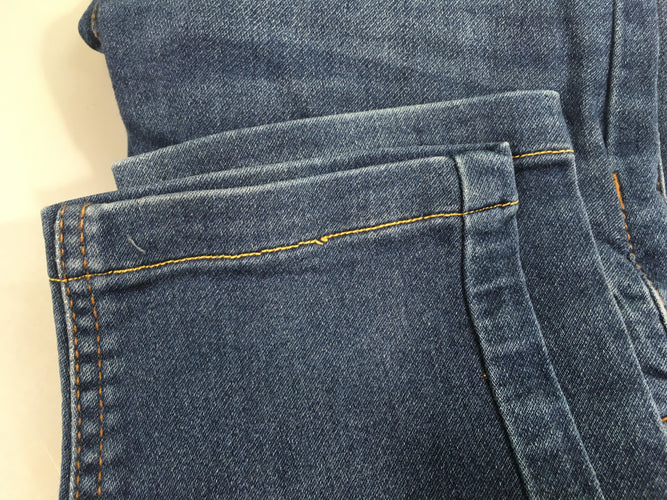 Jeans slim fit raccourci aux jambes, taille estimée 10ans, moins cher chez Petit Kiwi