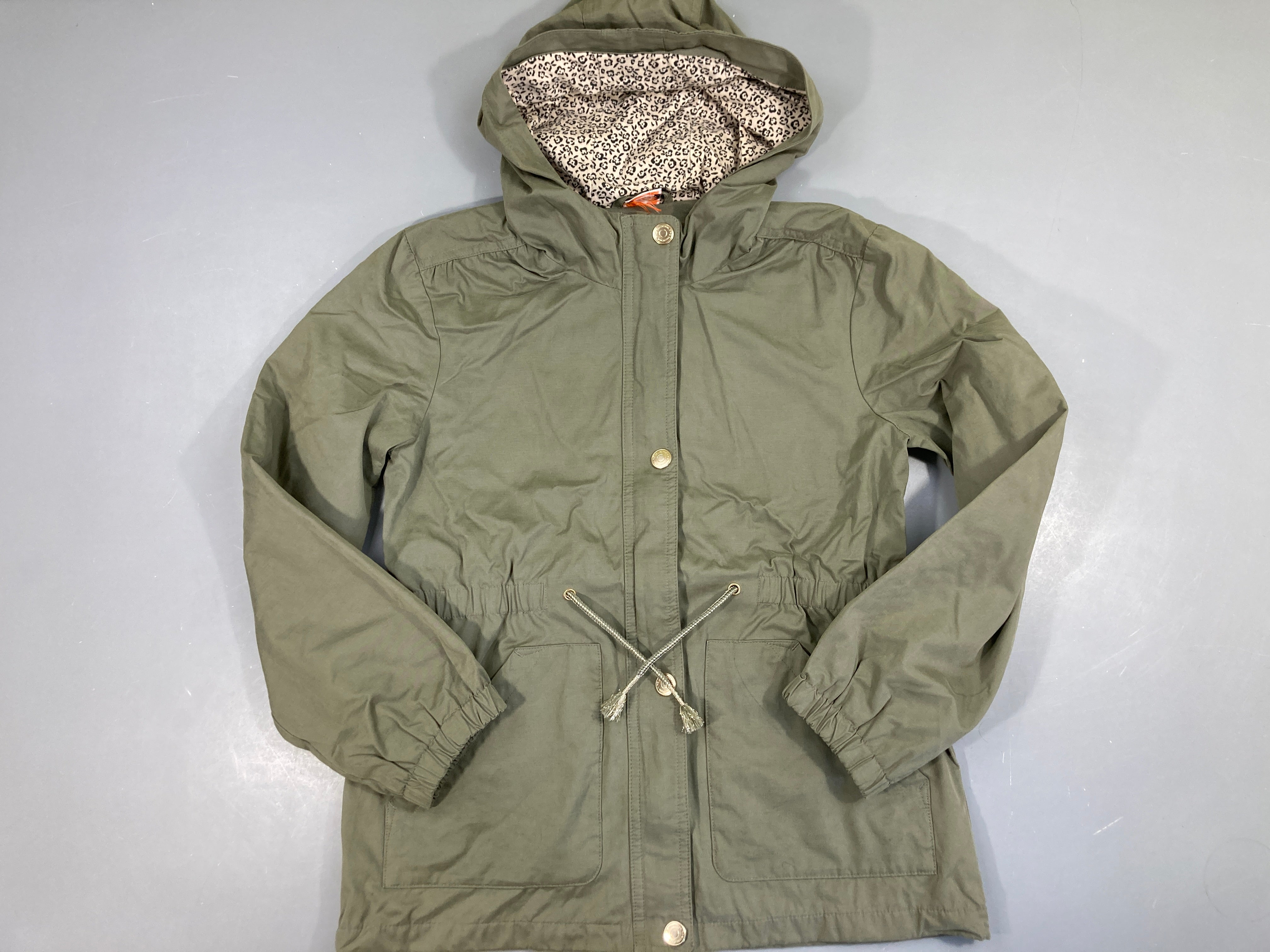 Parka kaki à capuche