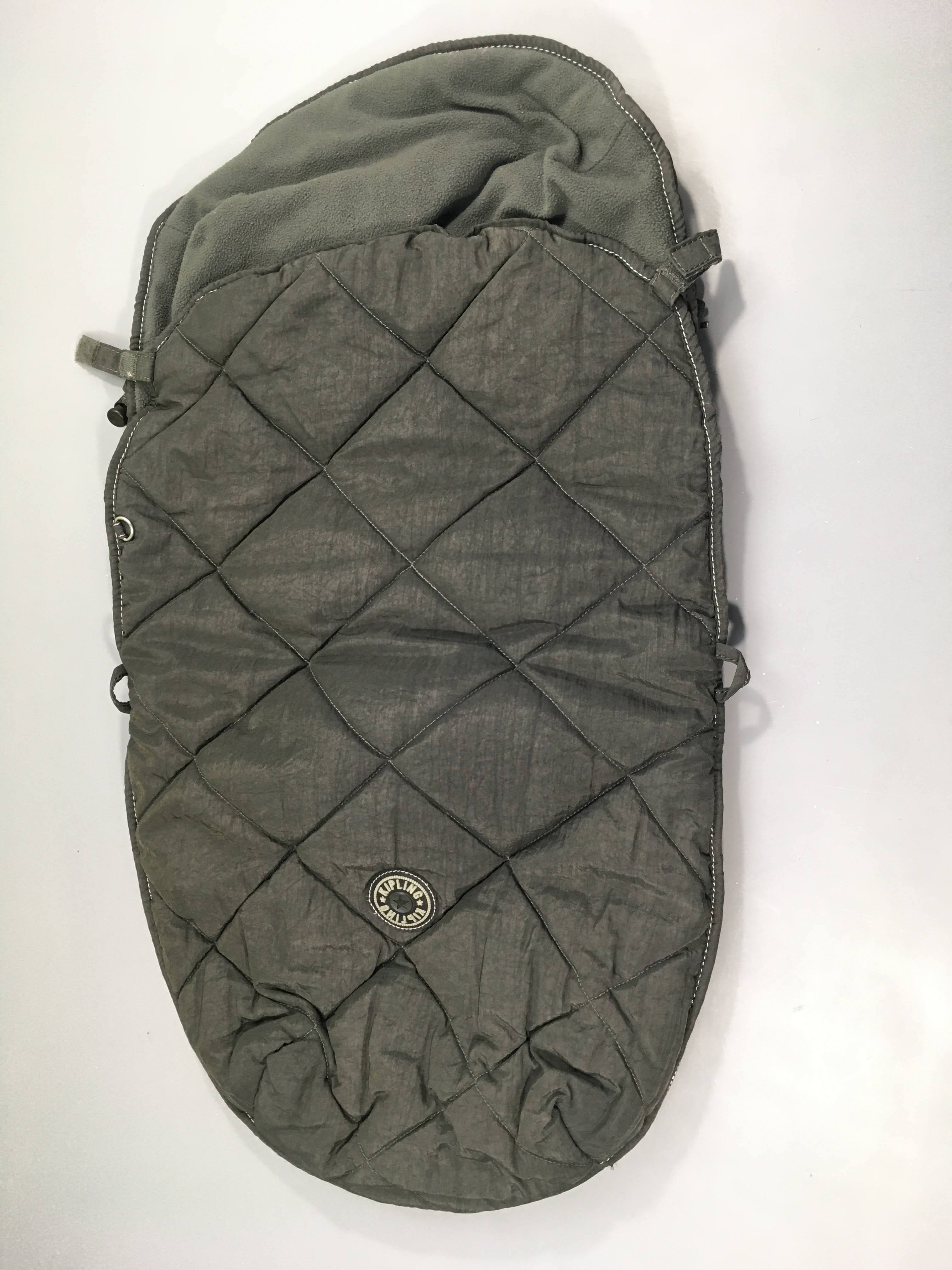 Chancelière grise effet matelassé doublé polar