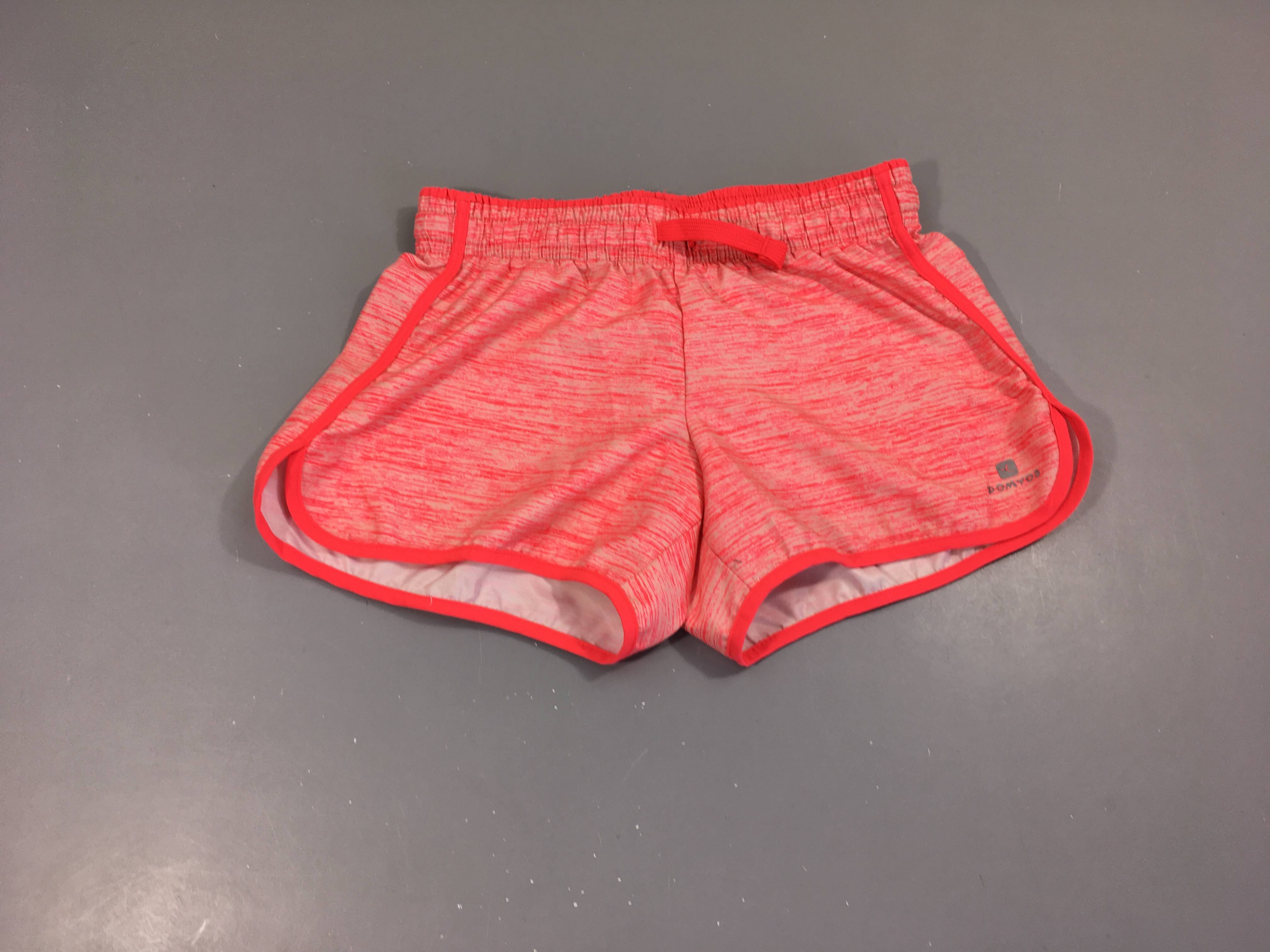Short de sport corail flammé
