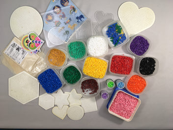 Grand Lot de perles à repasser et supports