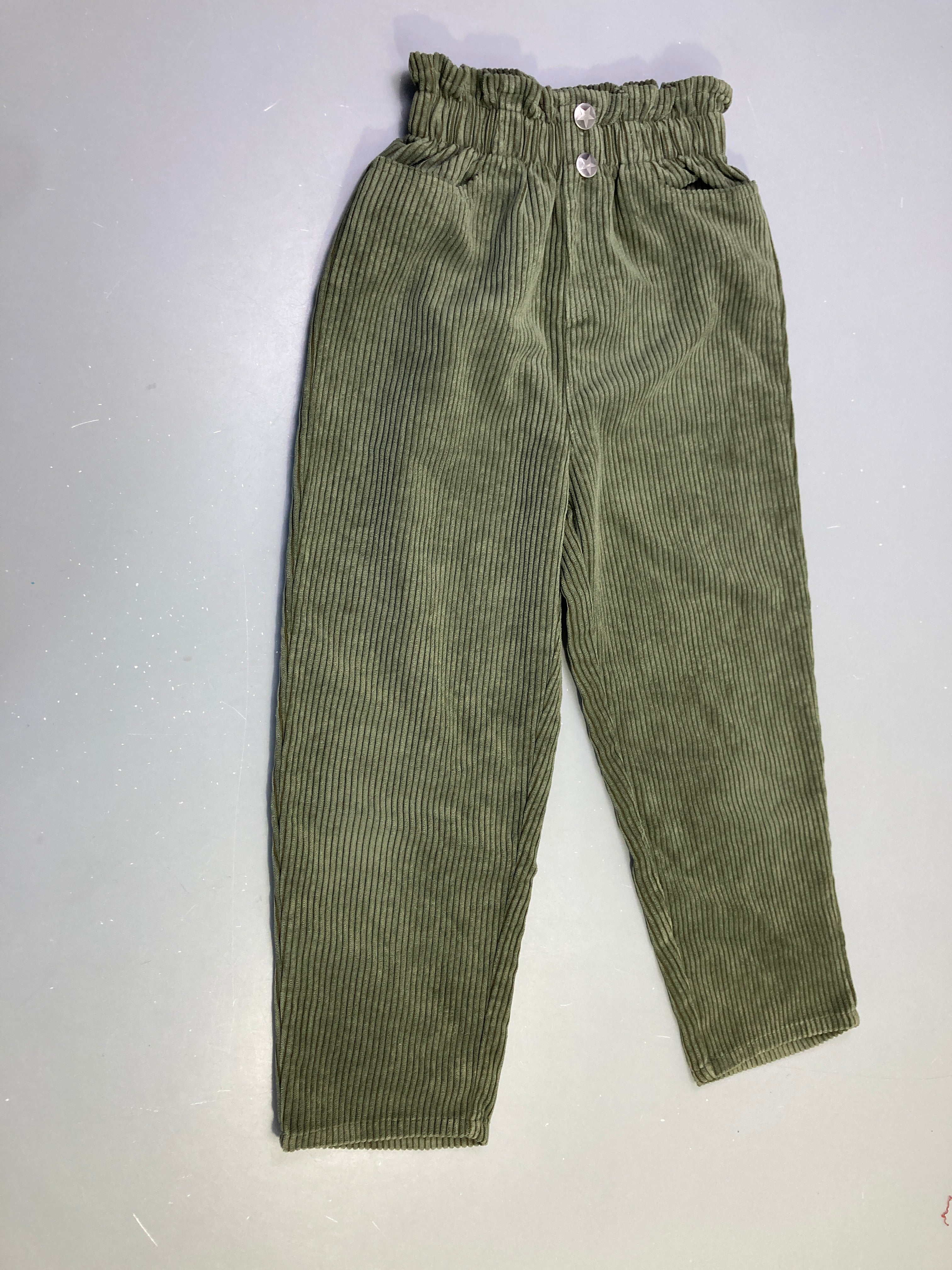 Pantalon velours côtelé kaki